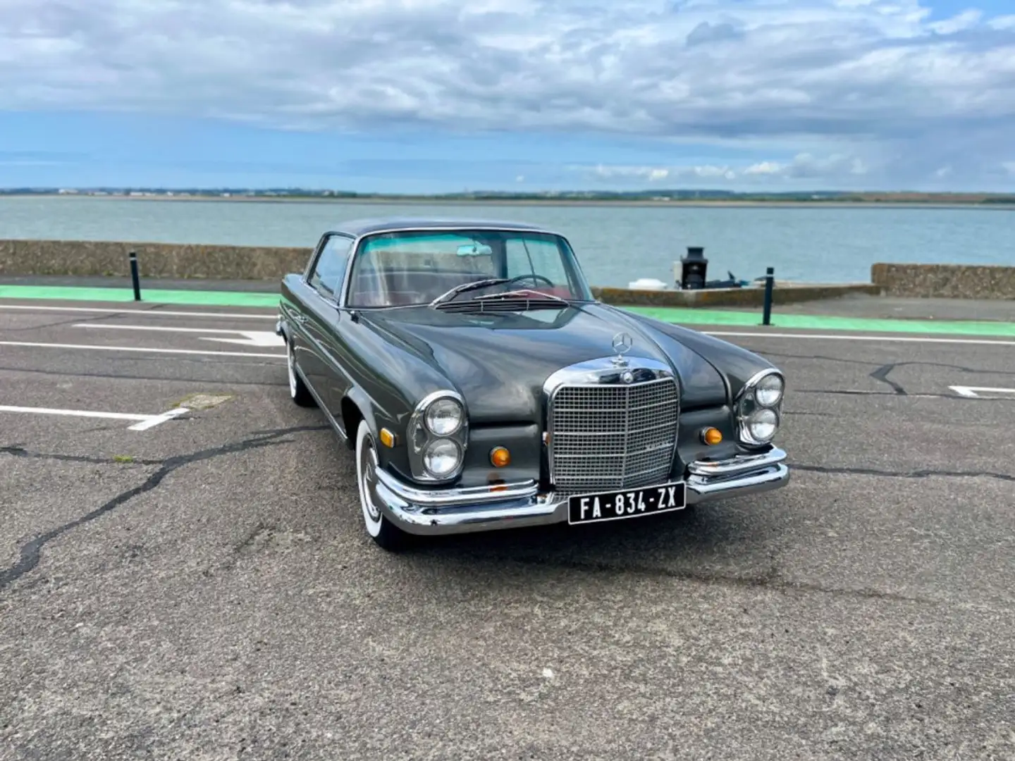 Mercedes-Benz 280 SE COUPE Bronze - 1