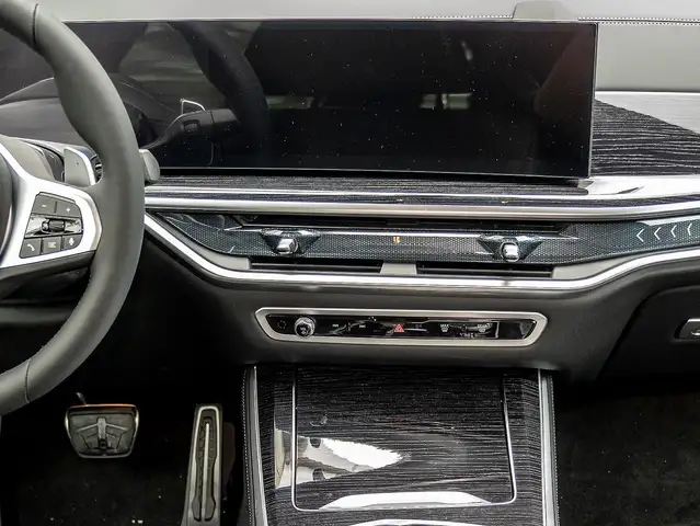 BMW X5 view 6