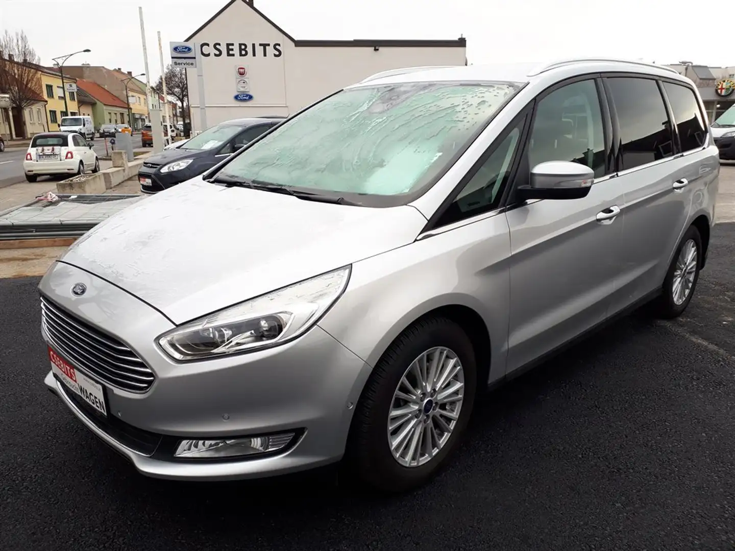 Ford Galaxy 2,0 EcoBlue SCR Titanium Aut. Silber - 1