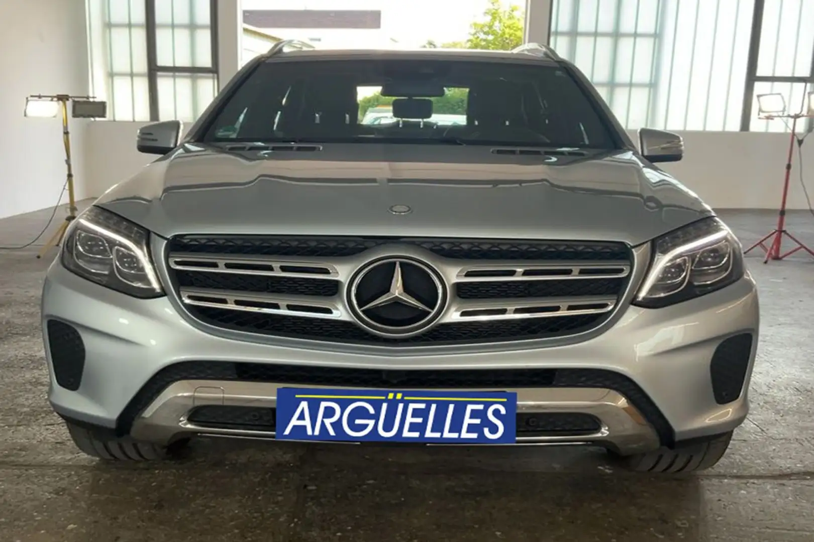 Mercedes-Benz GLS 500 4Matic Aut. Argento - 2