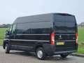 Peugeot Boxer 330 2.2 BlueHDi 120 L2H2 Premium Navi Airco NAP Tr Negro - thumbnail 5