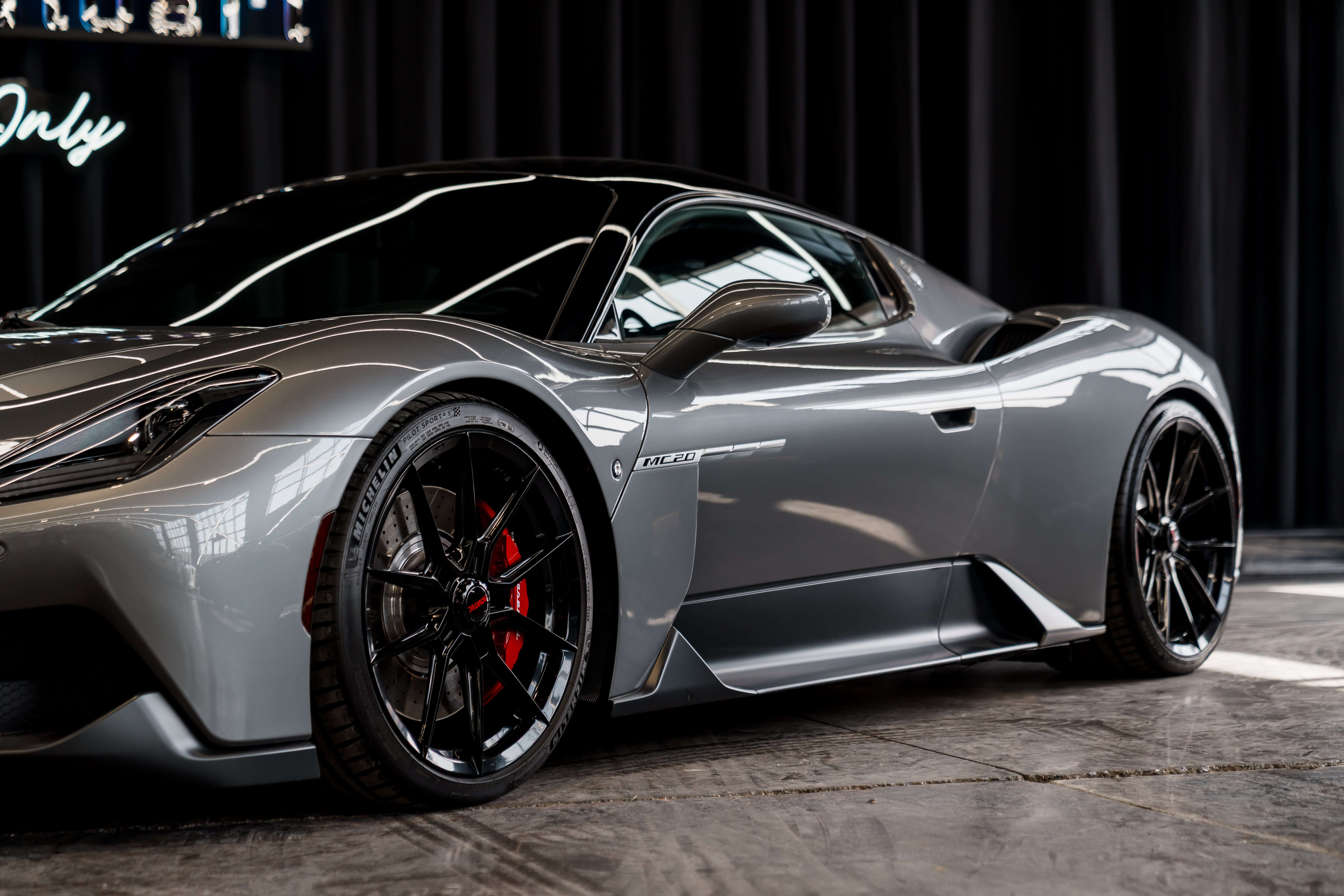 2022 Maserati MC20 Coupe alt 3