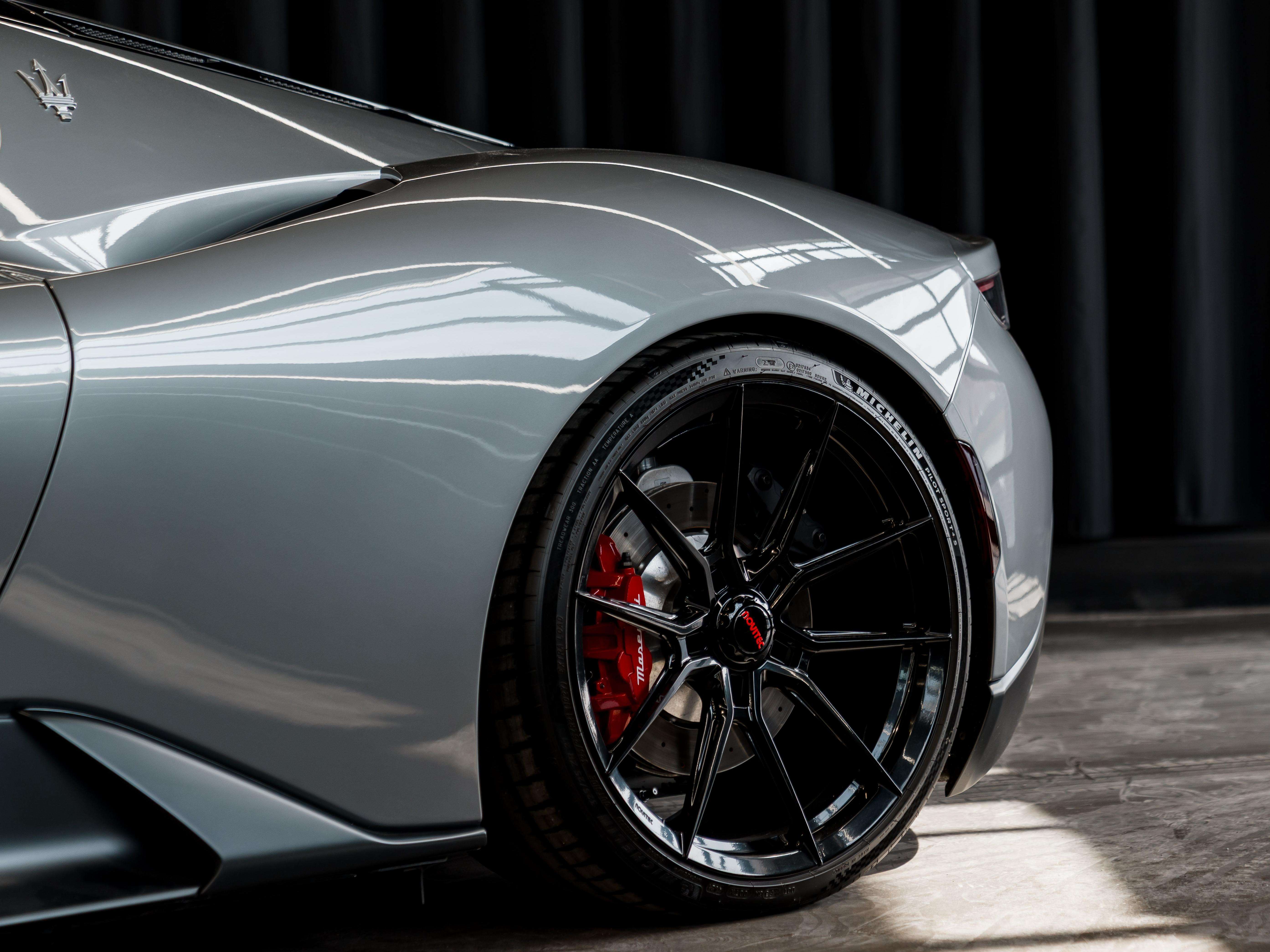 2022 Maserati MC20 Coupe thumb 7