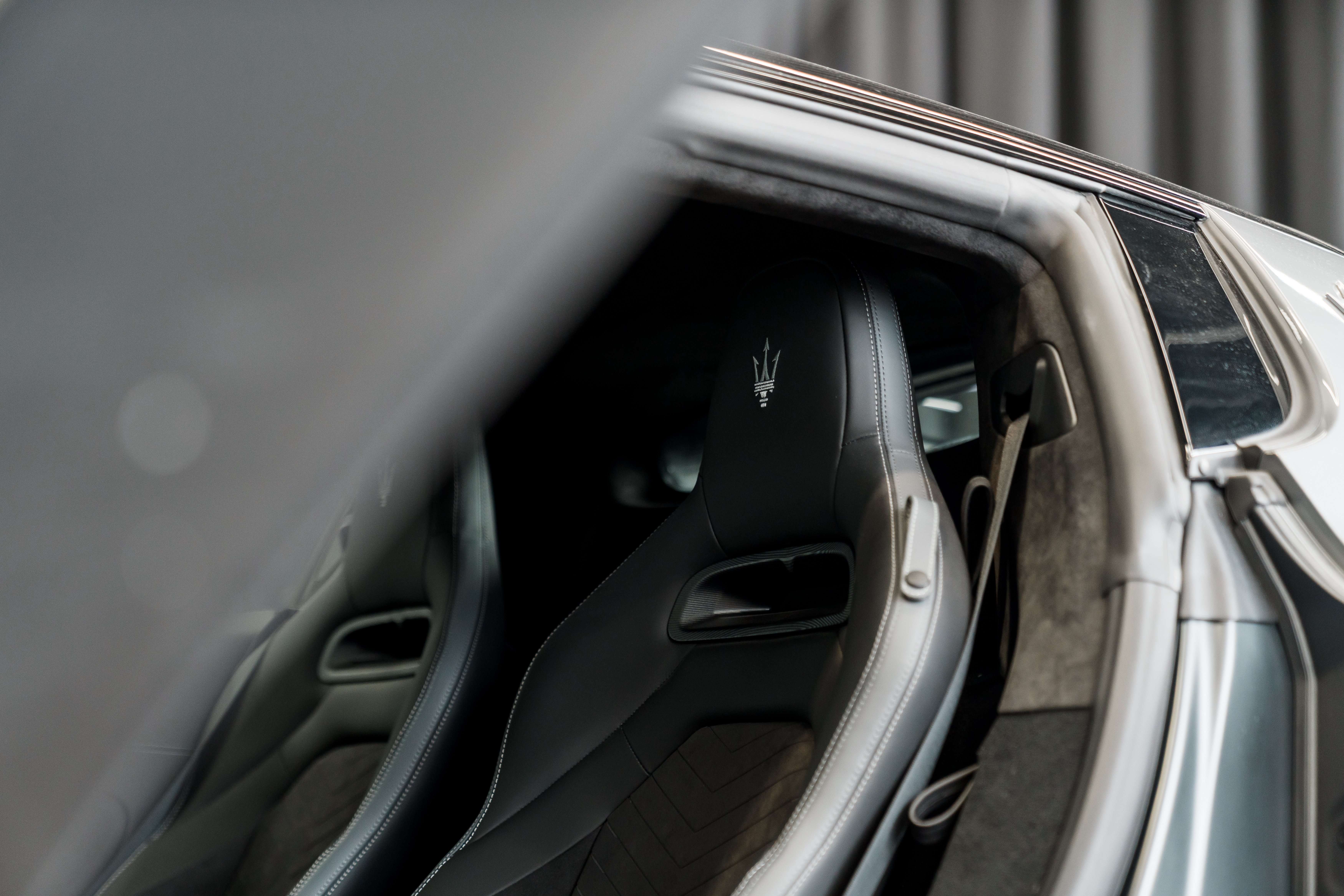 2022 Maserati MC20 Coupe thumb 16