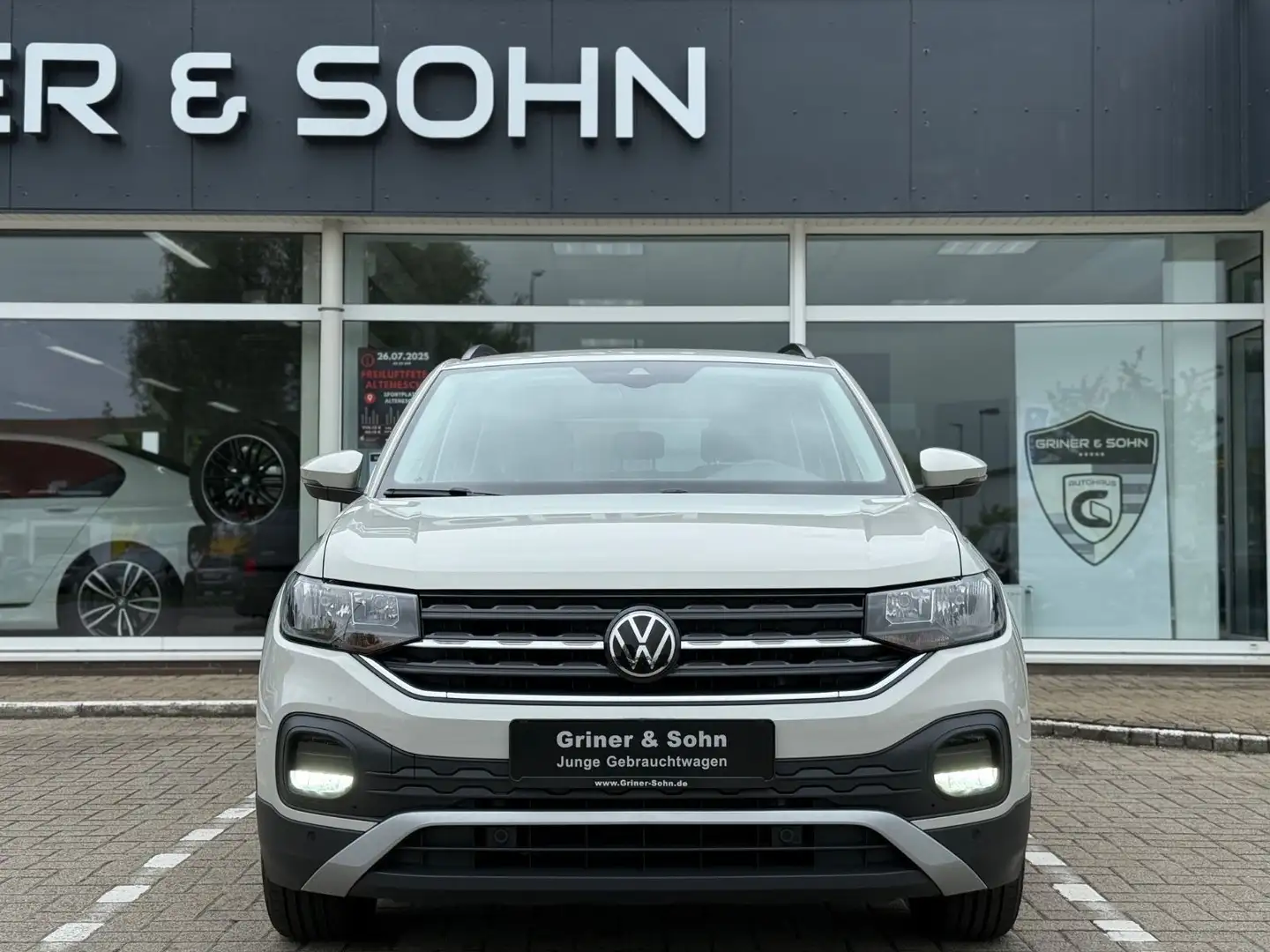 Volkswagen T-Cross Life,1-Hand,Shz,Tempomat,R-Kamera.3,49% Grau - 2