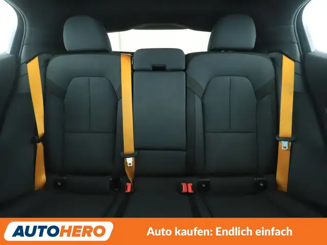 Polestar 2 view 15