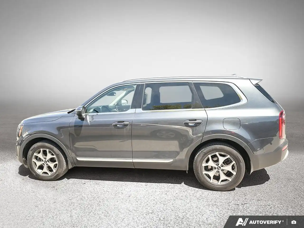 Kia Telluride снимка Kia Telluride