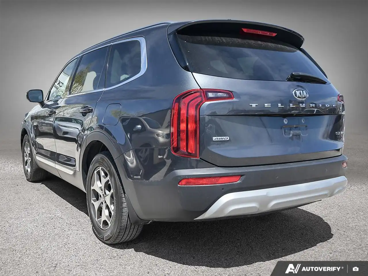 Kia Telluride снимка Kia Telluride