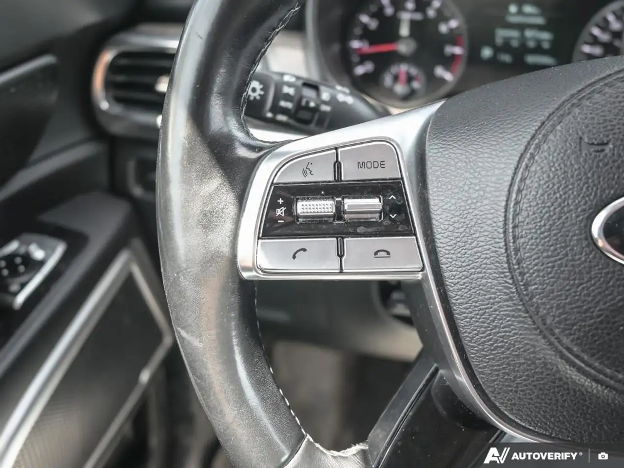 Kia Telluride снимка Kia Telluride