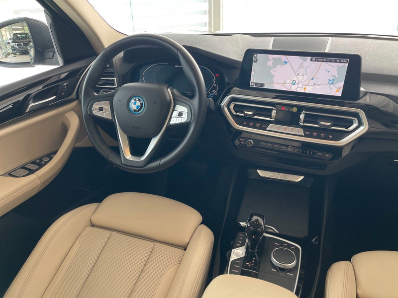 BMW X3 xD30e PANO 360° HUD LASER AHK DA Unfallfrei — photo 14