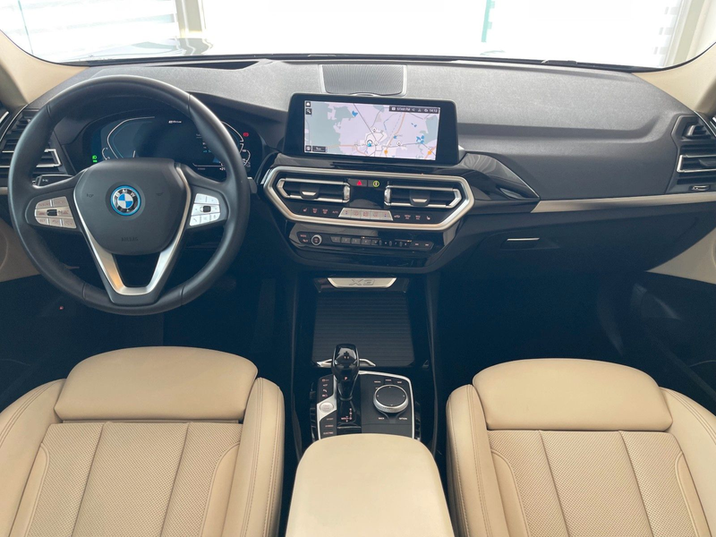 BMW X3 xD30e PANO 360° HUD LASER AHK DA Unfallfrei — photo 11