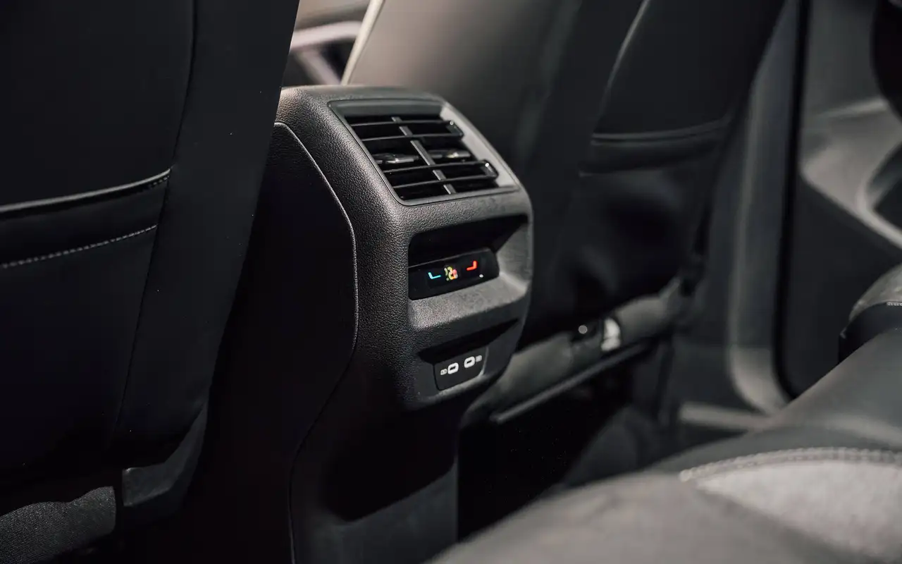 Volkswagen Tiguan 1.5 eTSI mHEV DSG Goal Incl. LED JA 18" Dark Design Pack Winter Pack, миниатюра 11