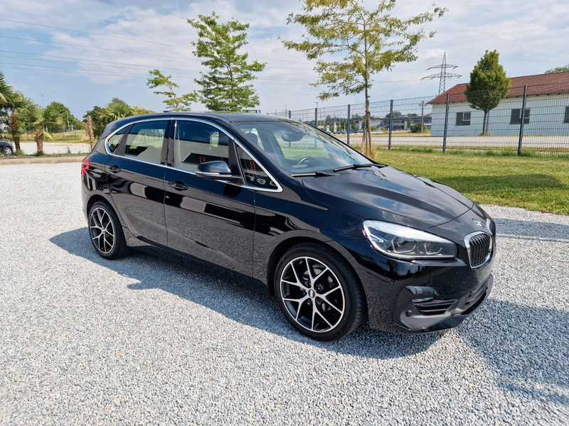 BMW 218 Sport Line, HiFi, DAB, LED