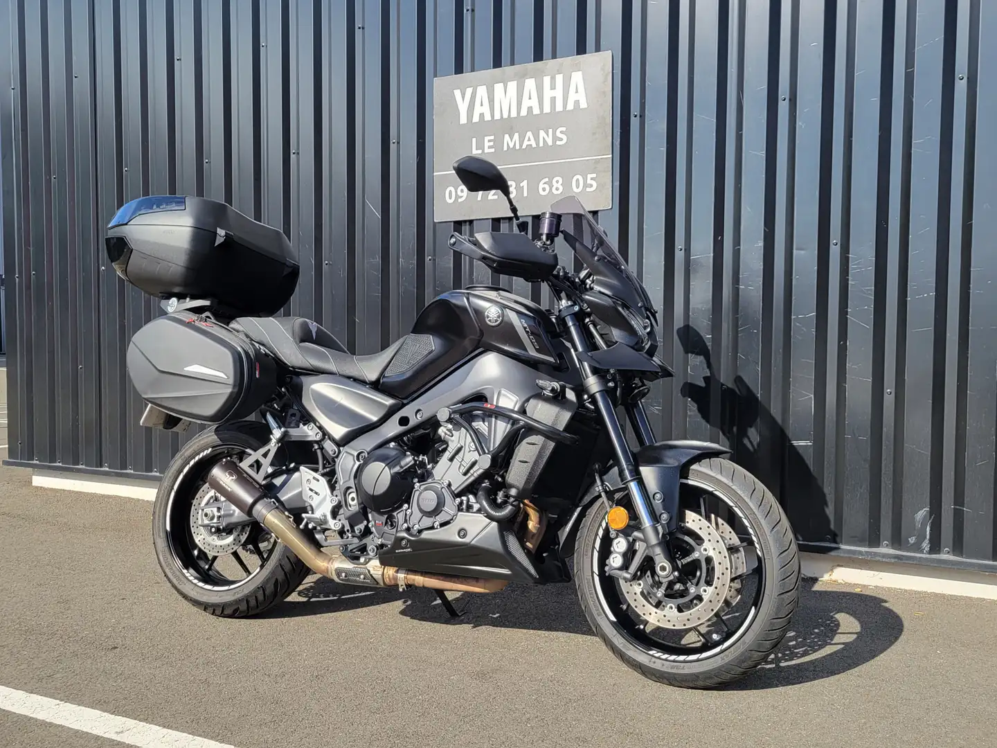 Yamaha MT-09 Noir - 1