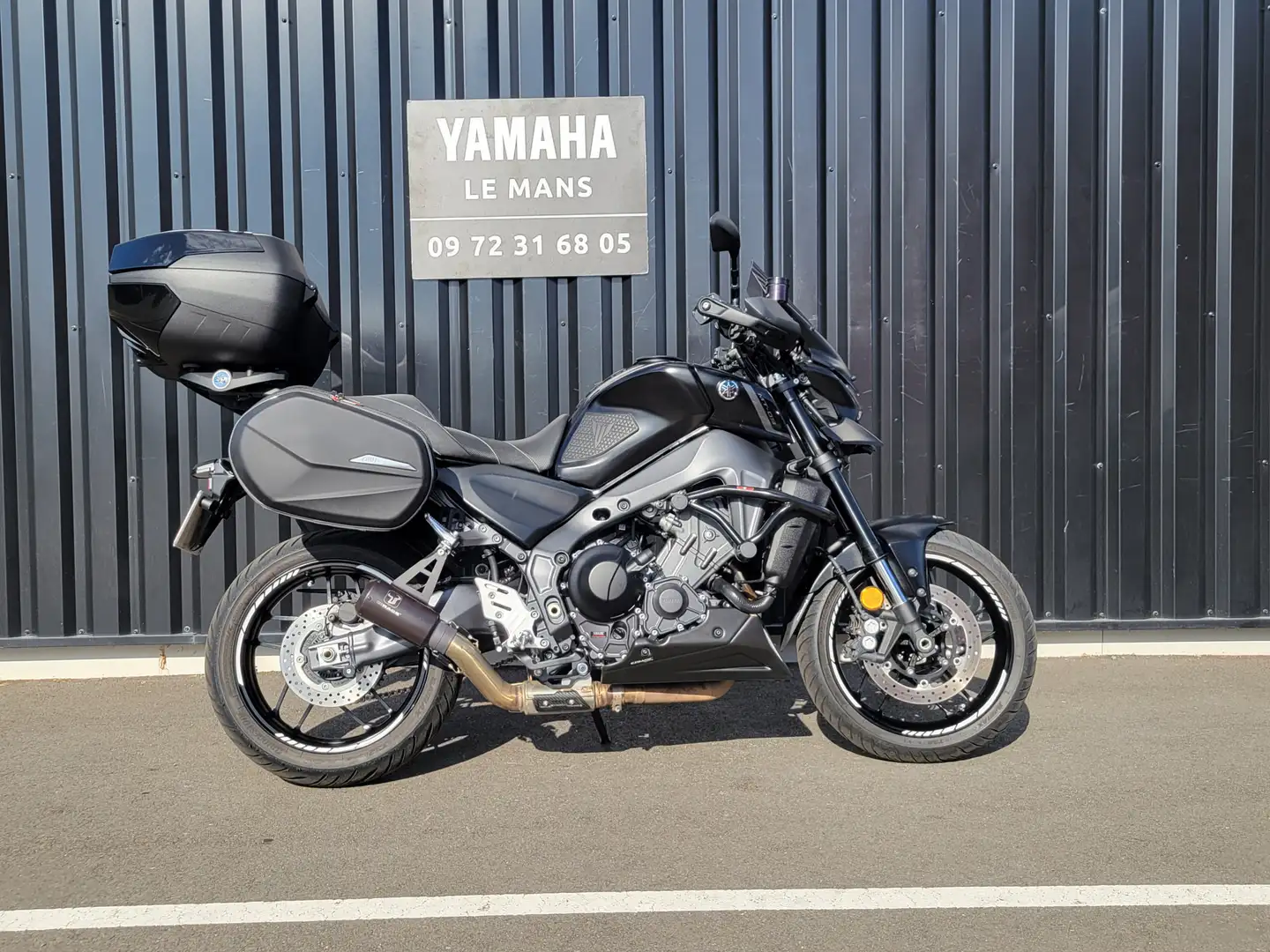 Yamaha MT-09 Noir - 2