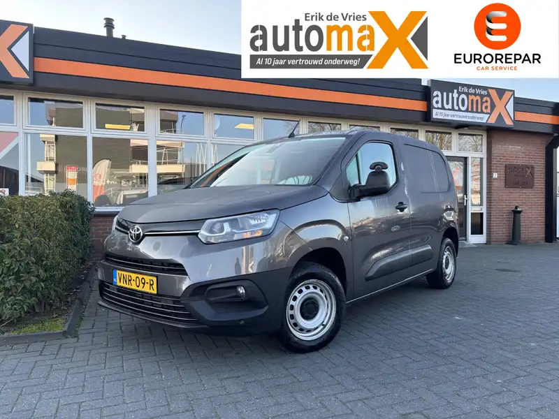 TOYOTA Proace