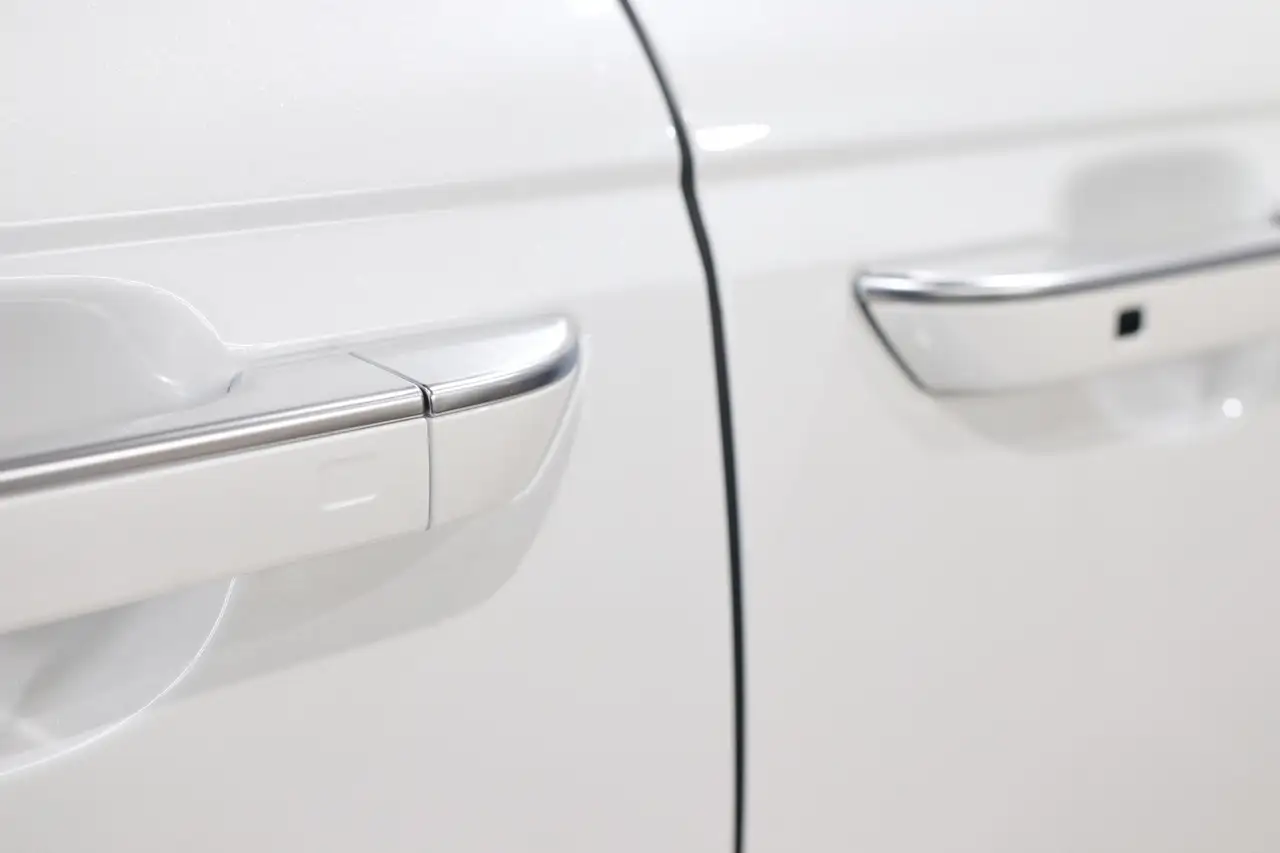 Kia Carnival photo Kia Carnival