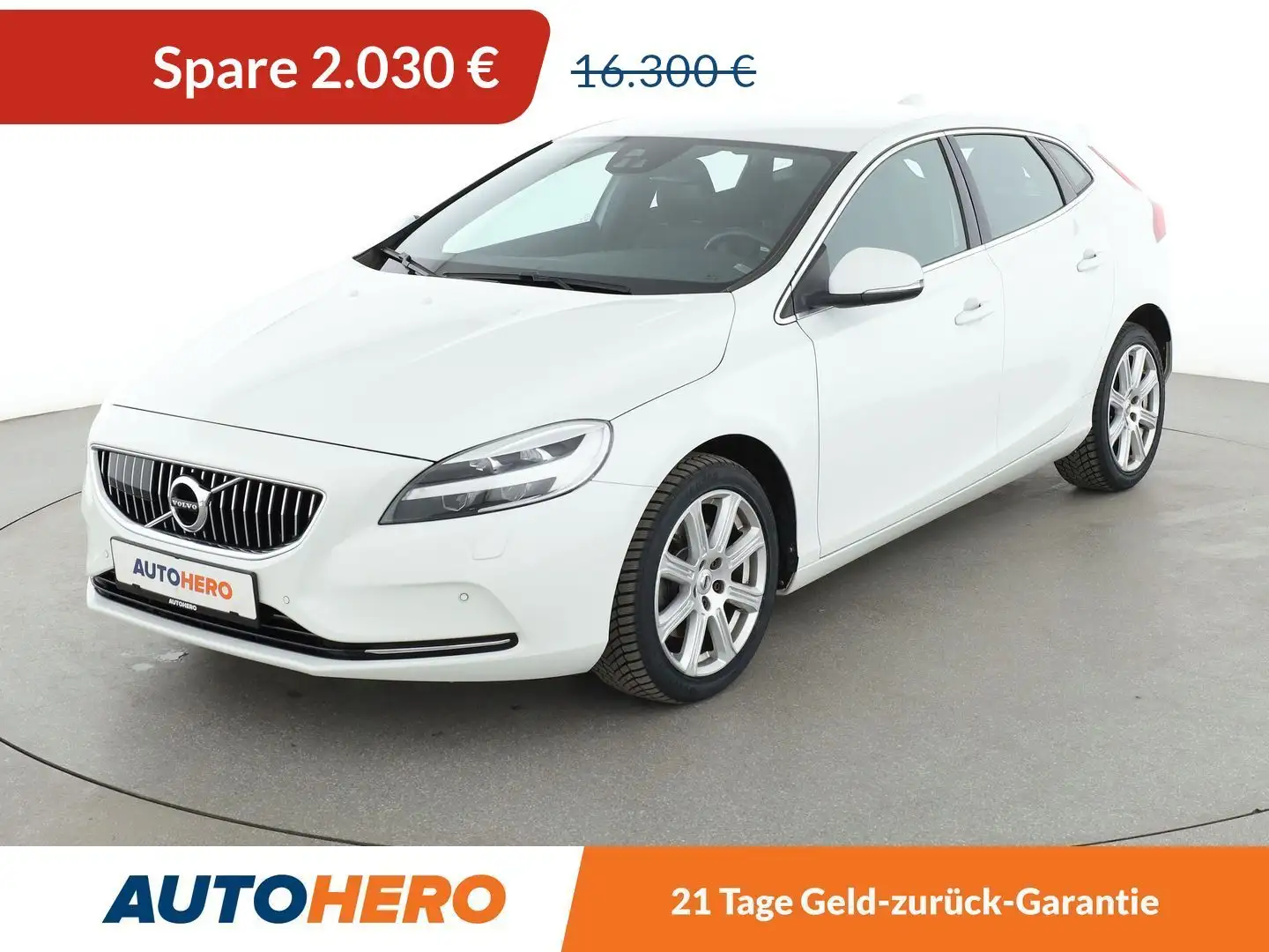 Volvo V40 2.0 T3 Inscription *NAVI*LED*TEMPO*CAM*PDC*SHZ* Weiß - 1