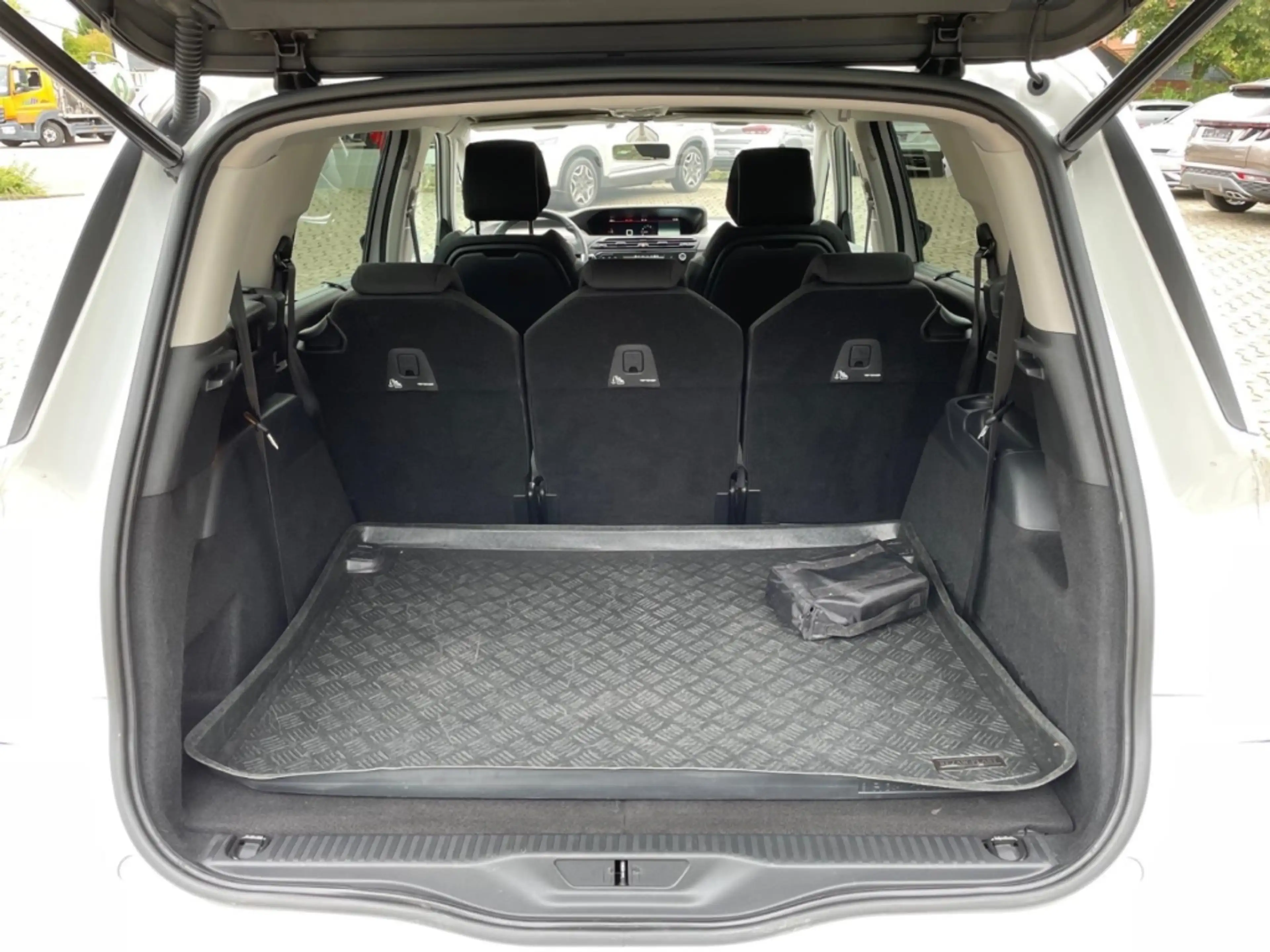 Citroen C4 Picasso 1.2 Spacetourer Selection *7 SITZER!* — photo 12