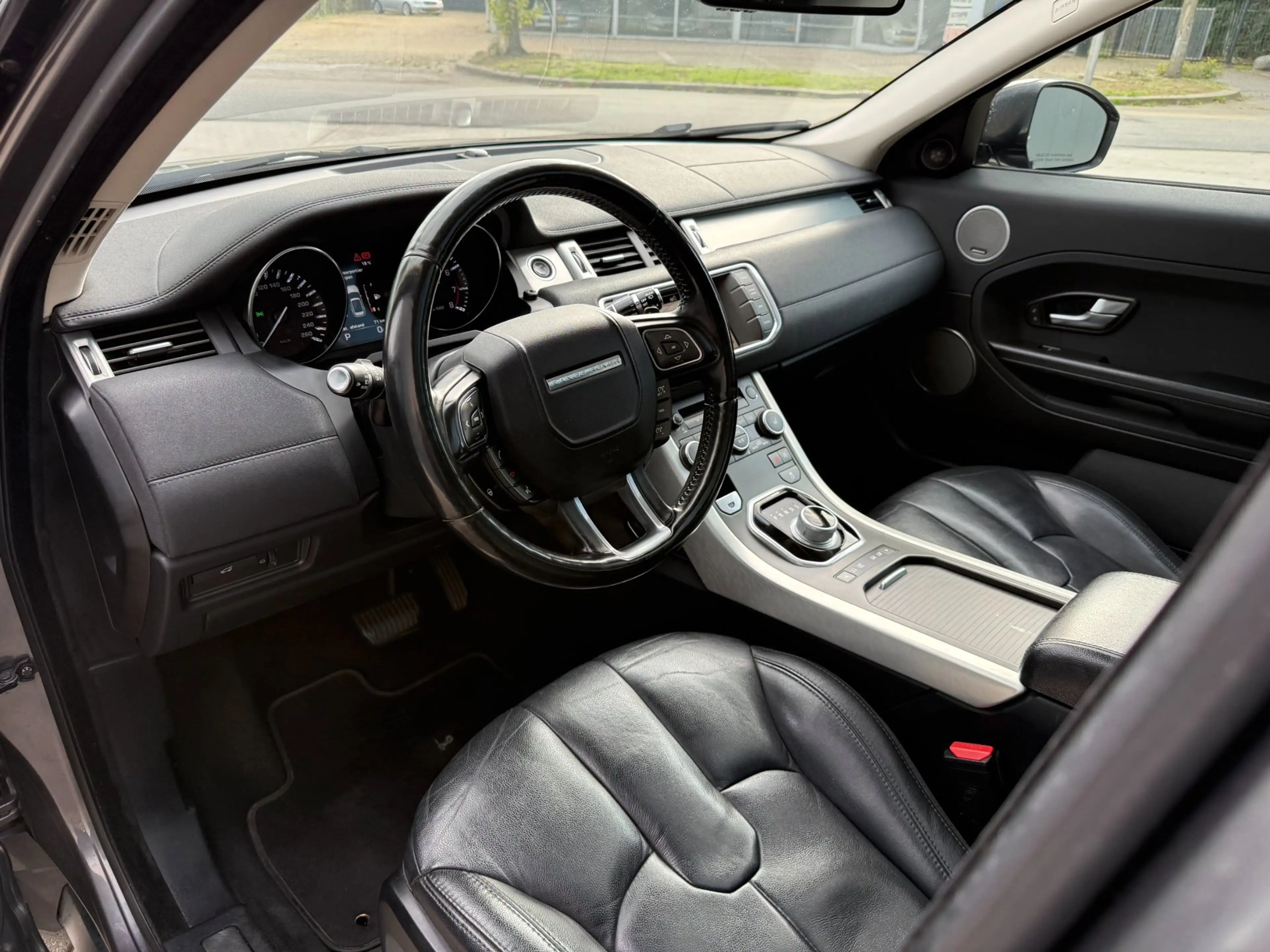 Land Rover Range Rover Evoque 2.0 Si4 4WD Autobiography — photo 13