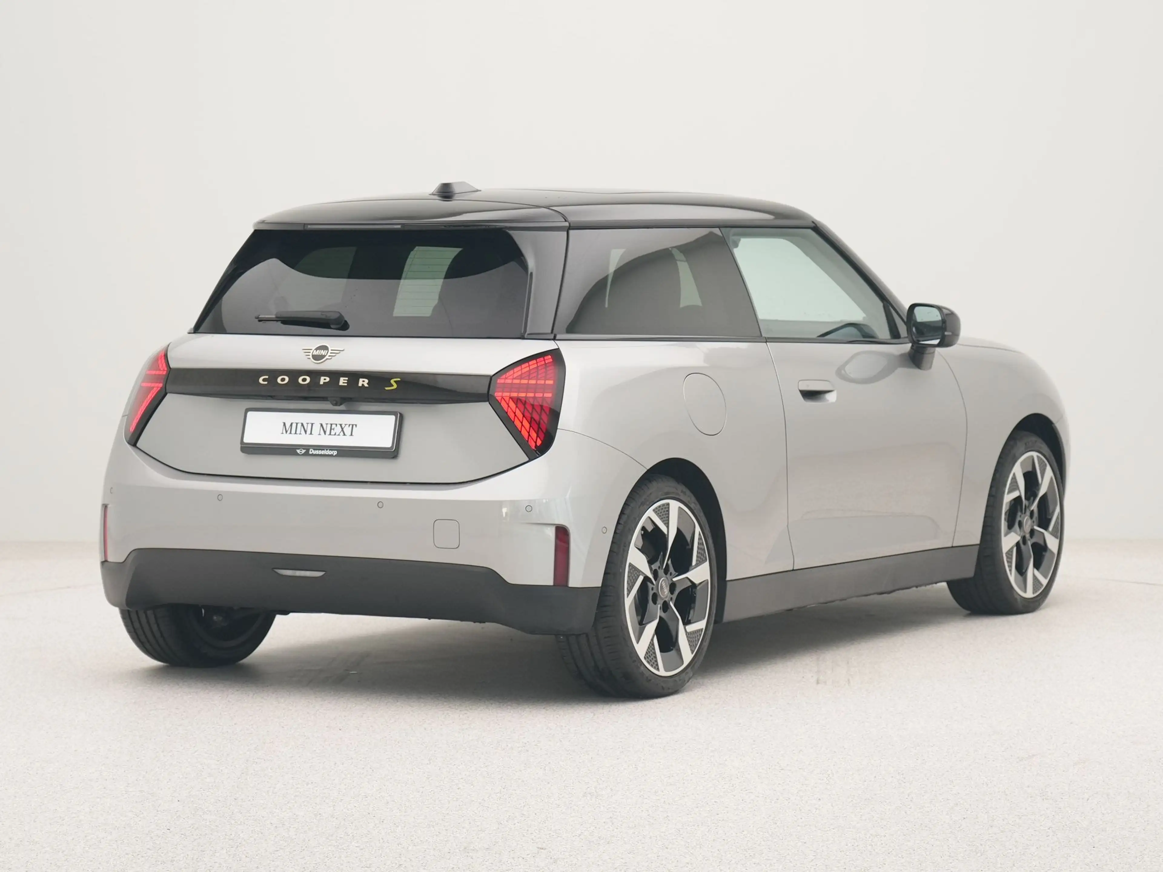 MINI Cooper SE Classic Pakket M — photo 9