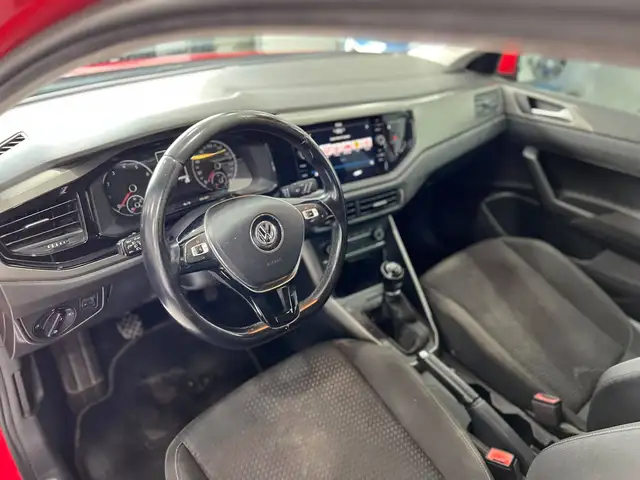 Volkswagen Polo view 8