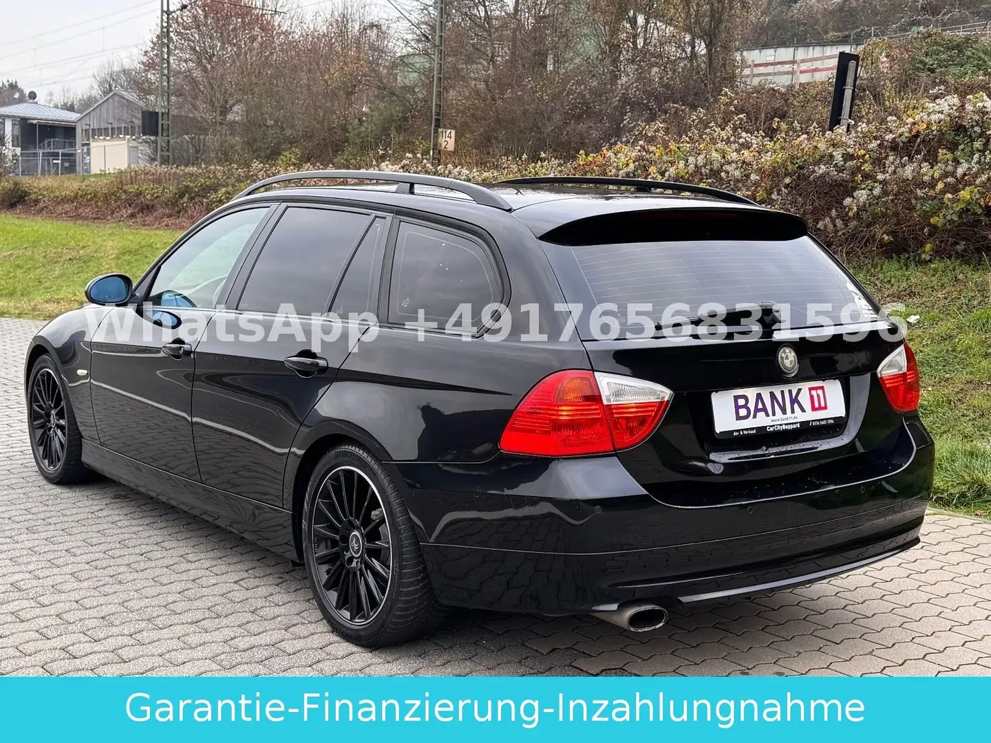 BMW 320 3 Touring 320i Schwarz - 2