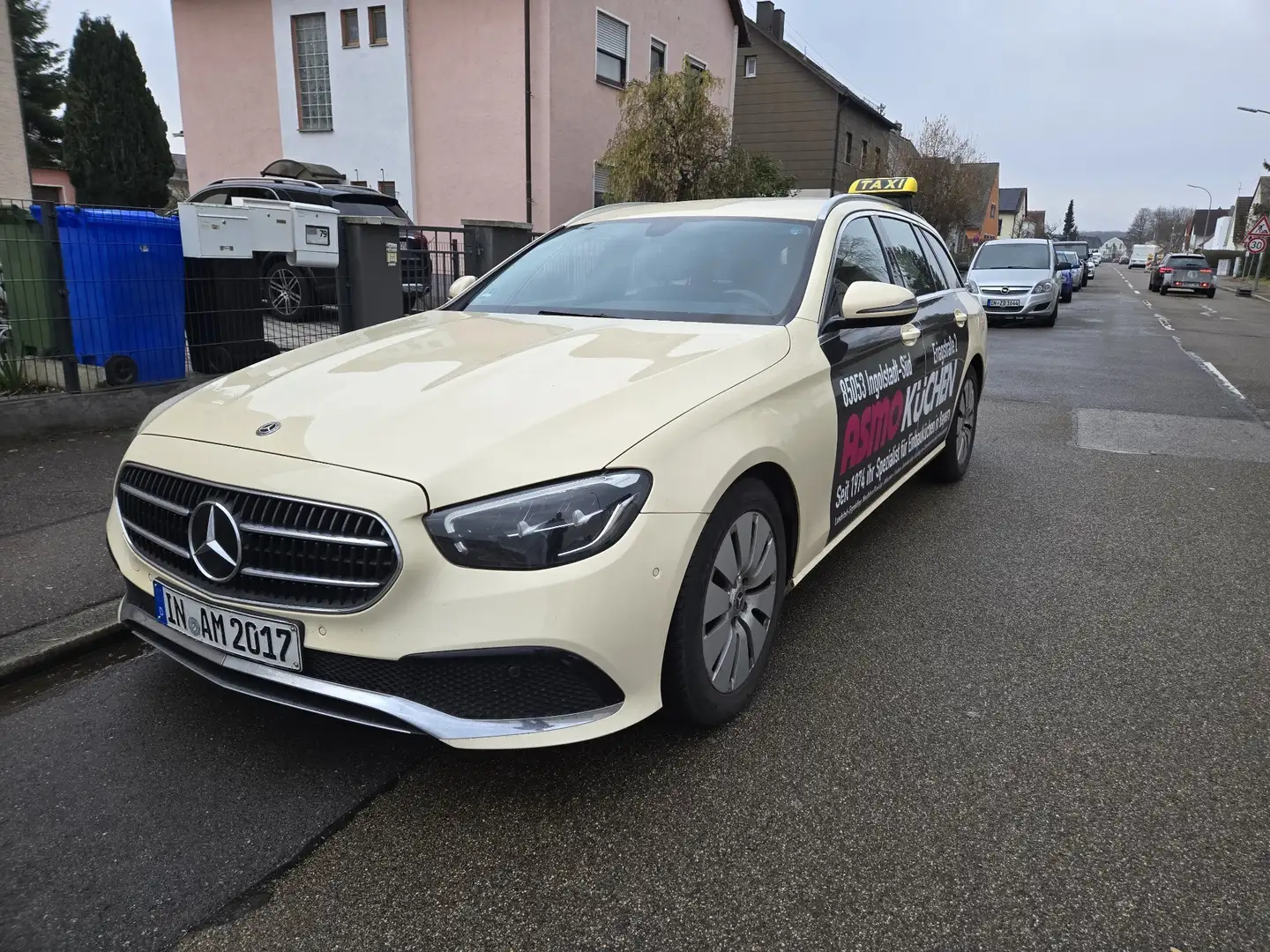 Mercedes-Benz E 200 d T 9G-TRONIC Avantgarde - 1