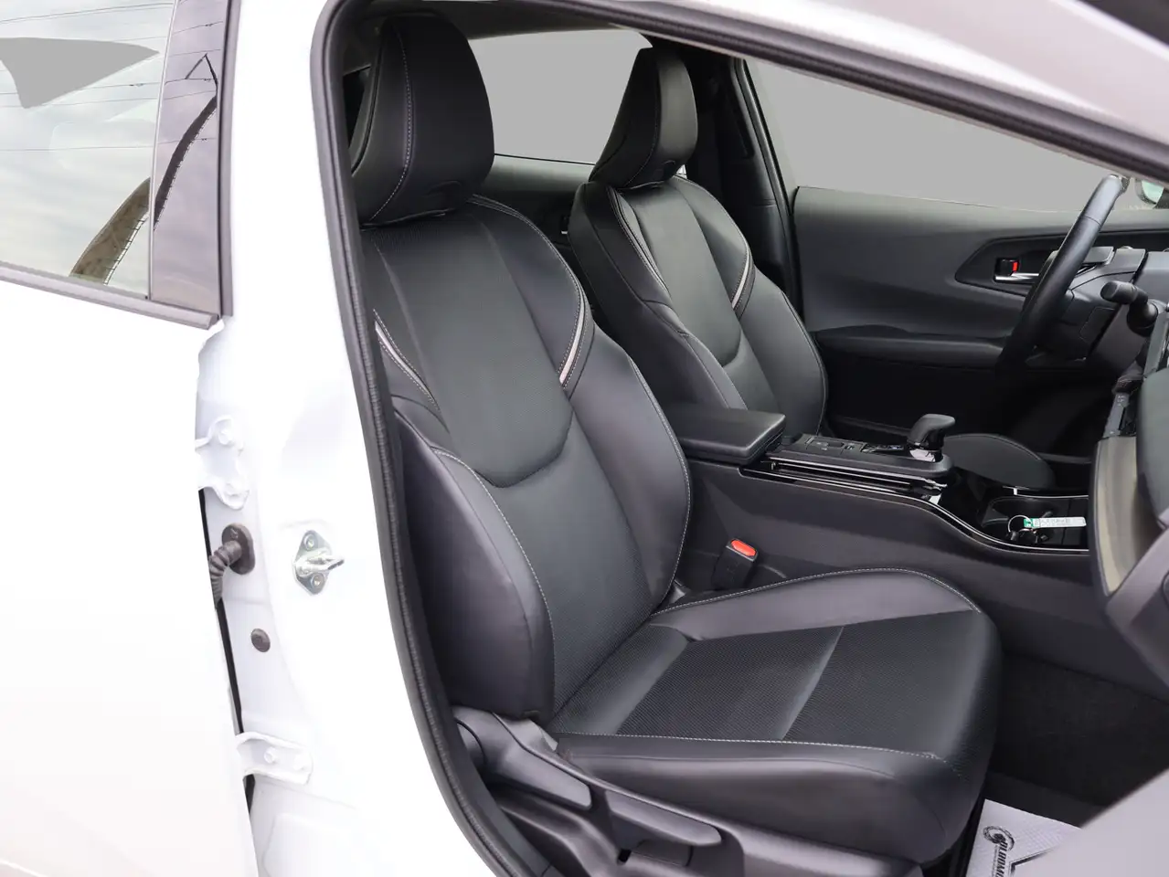 Toyota Prius снимка Toyota Prius
