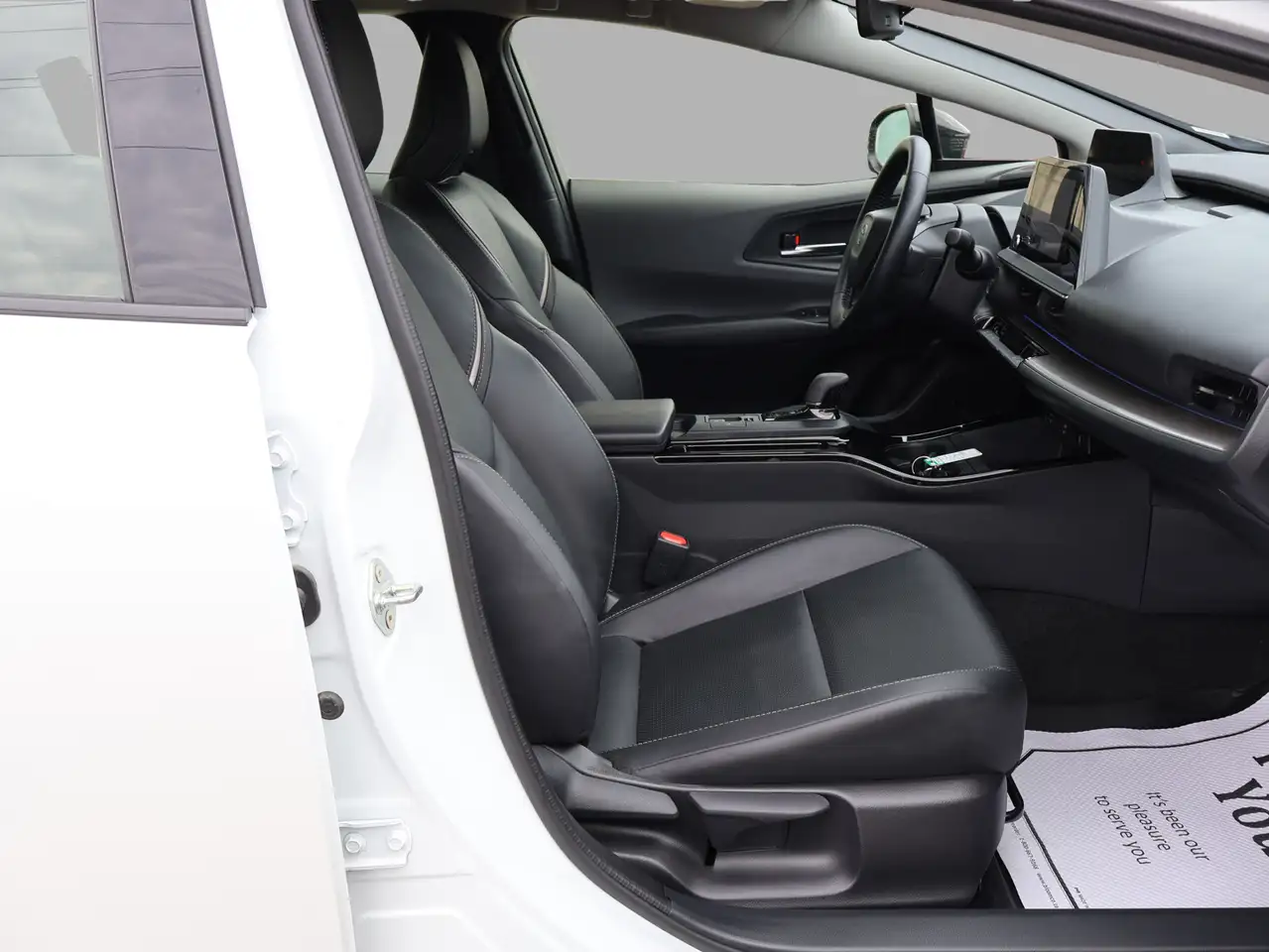 Toyota Prius снимка Toyota Prius