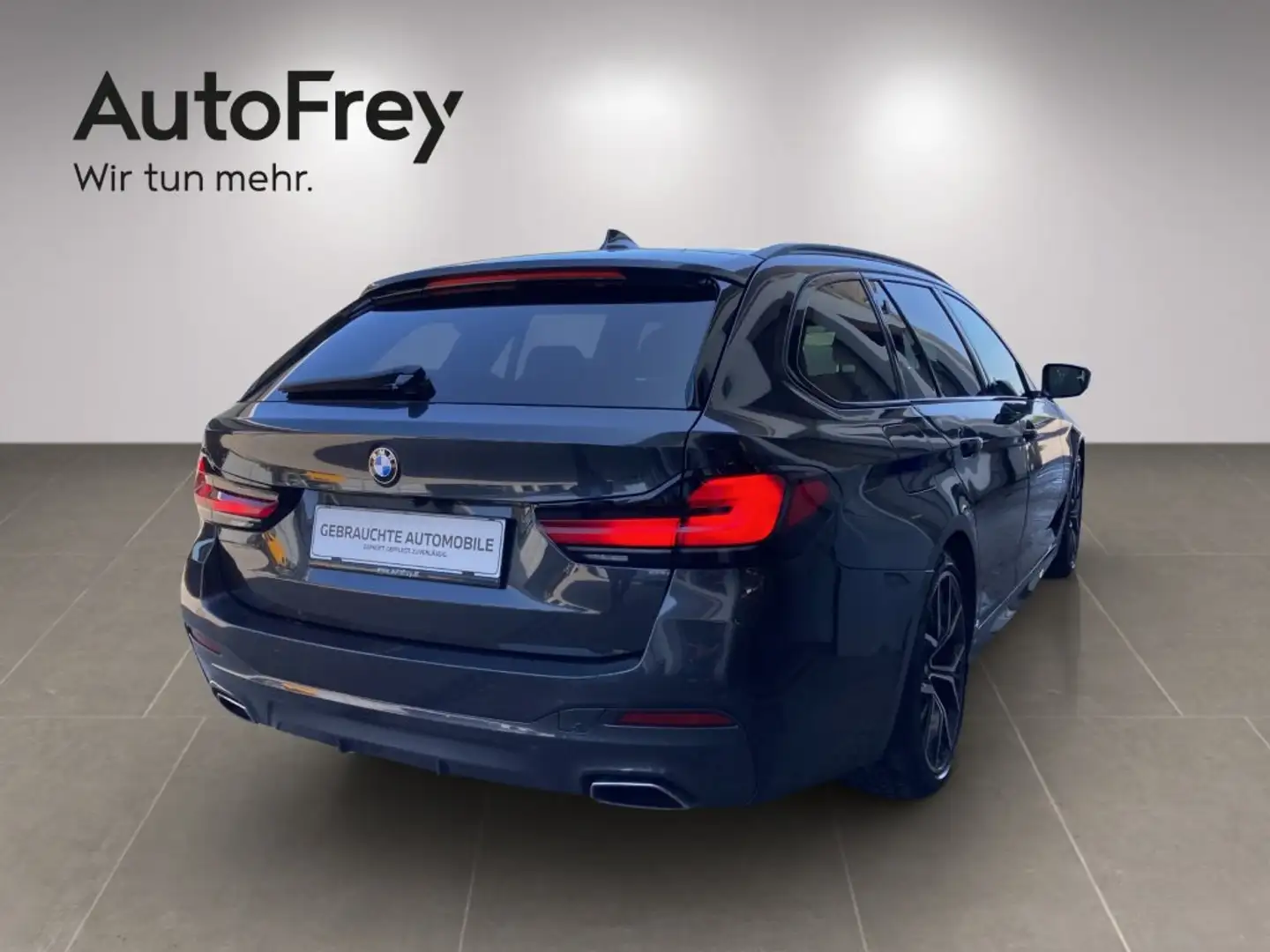 BMW 540 540d xDrive Grau - 2