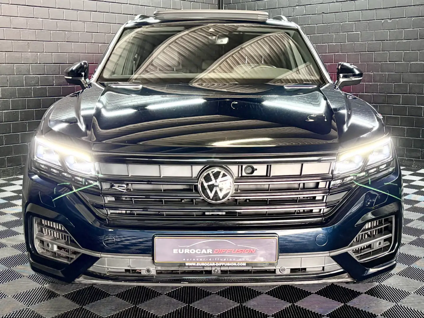 Volkswagen Touareg 3.0 R 4Motion eHybrid 462 CV ** Toit ouvrant ** Bleu - 2