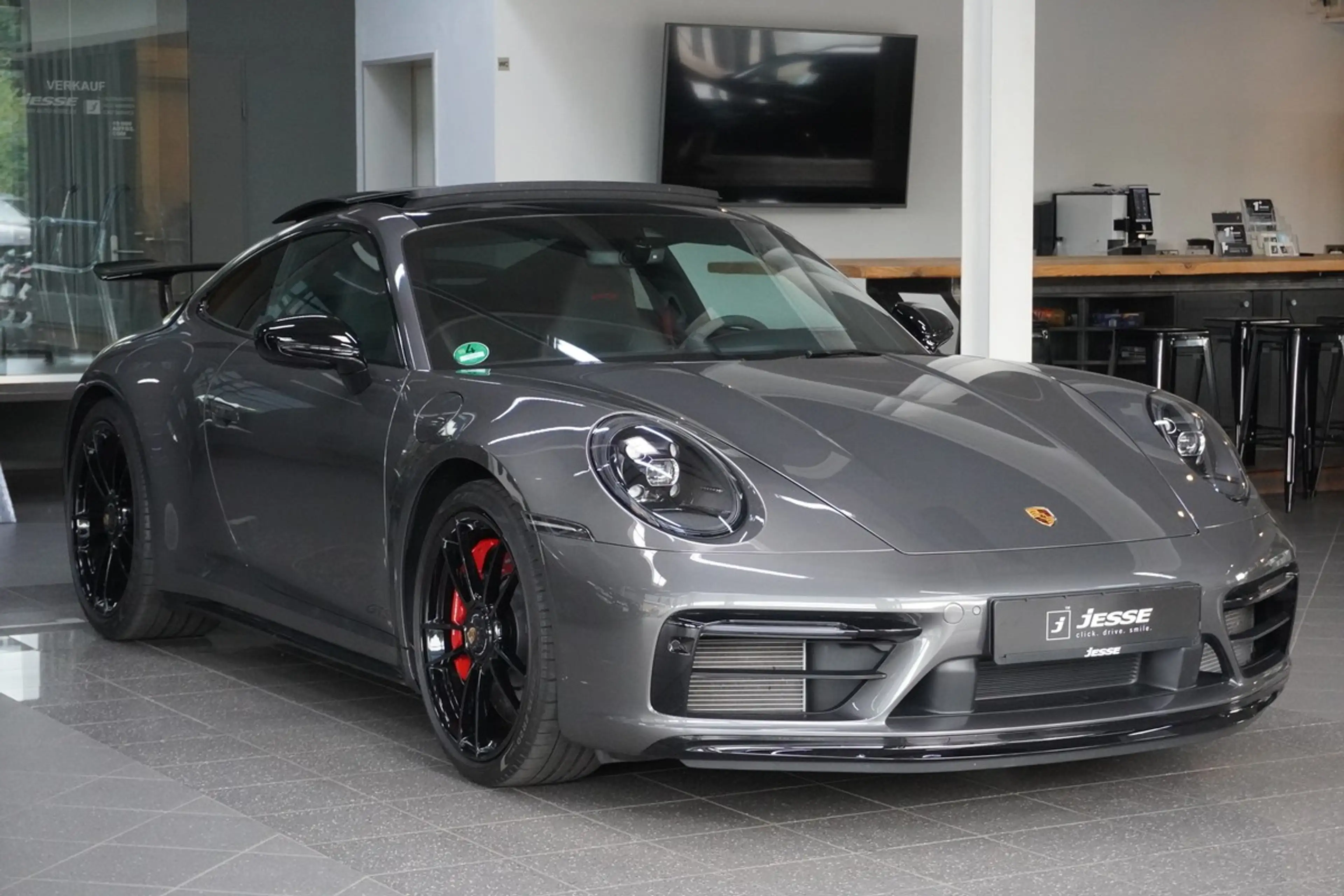 Porsche 911 992 4GTS APPROVED AERO-KIT LED BOSE GSD R.Cam — photo 3