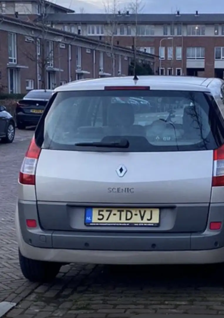 Renault Scenic 1.6-16V Tech Line Beige - 1