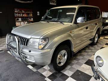 5 Portes 8 places 3,0 D-4D 163ch Bvm5