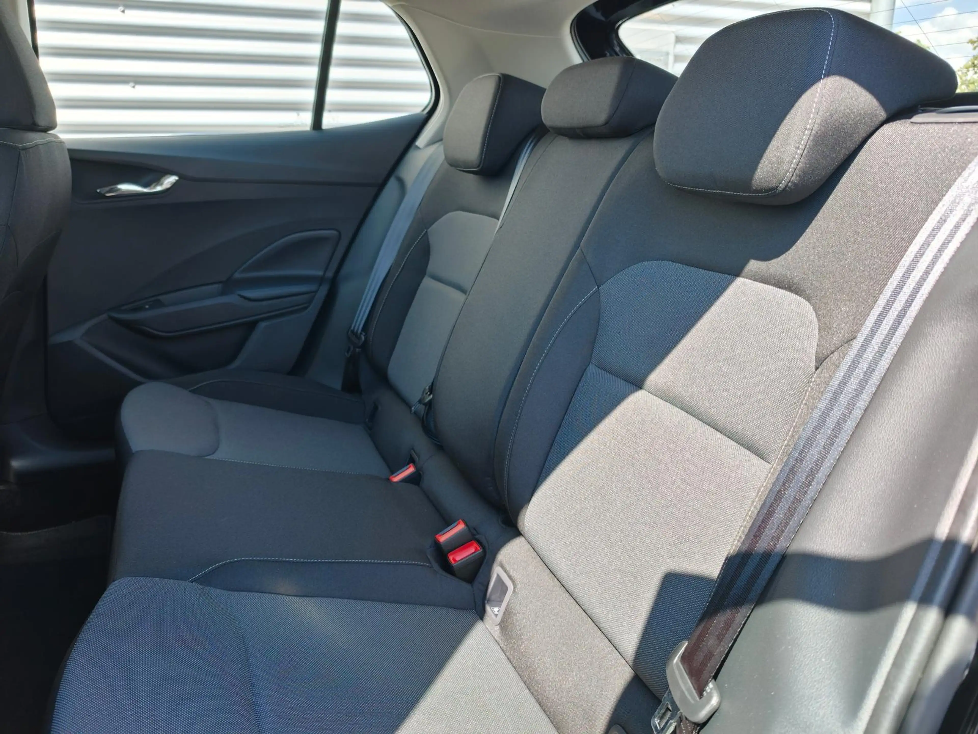 Skoda Fabia Selection 1.0TSI DSG LED/KAMERA/KLIMA — photo 15
