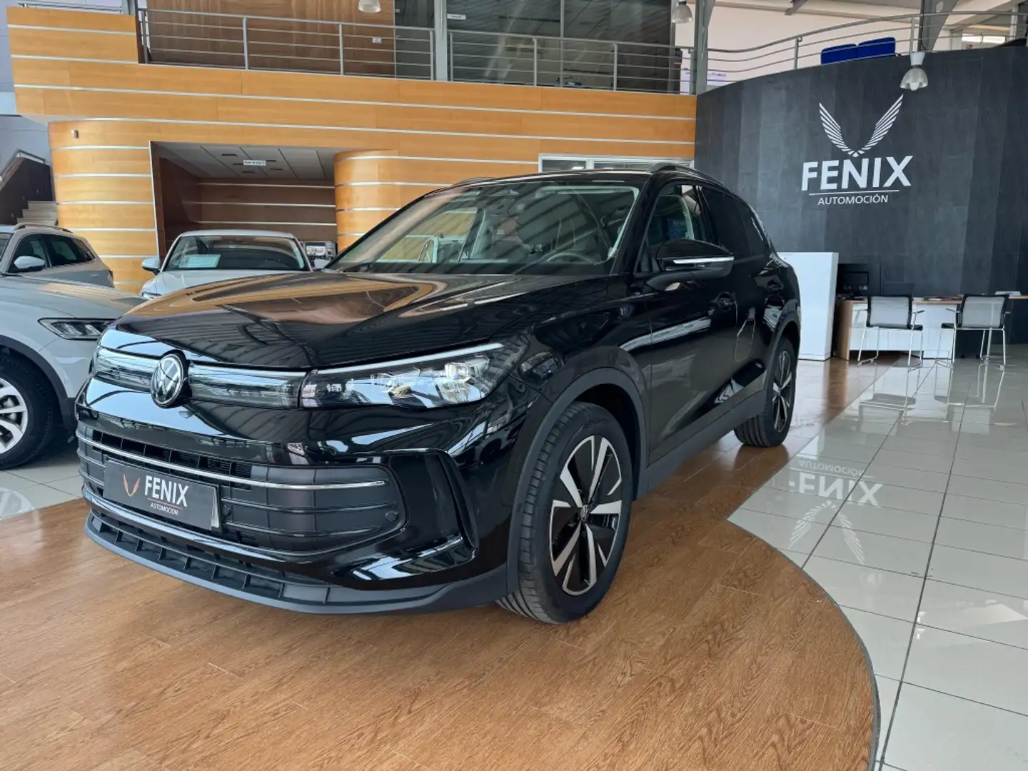 Volkswagen Tiguan 2.0TDI Más DSG 110kW Negro - 1