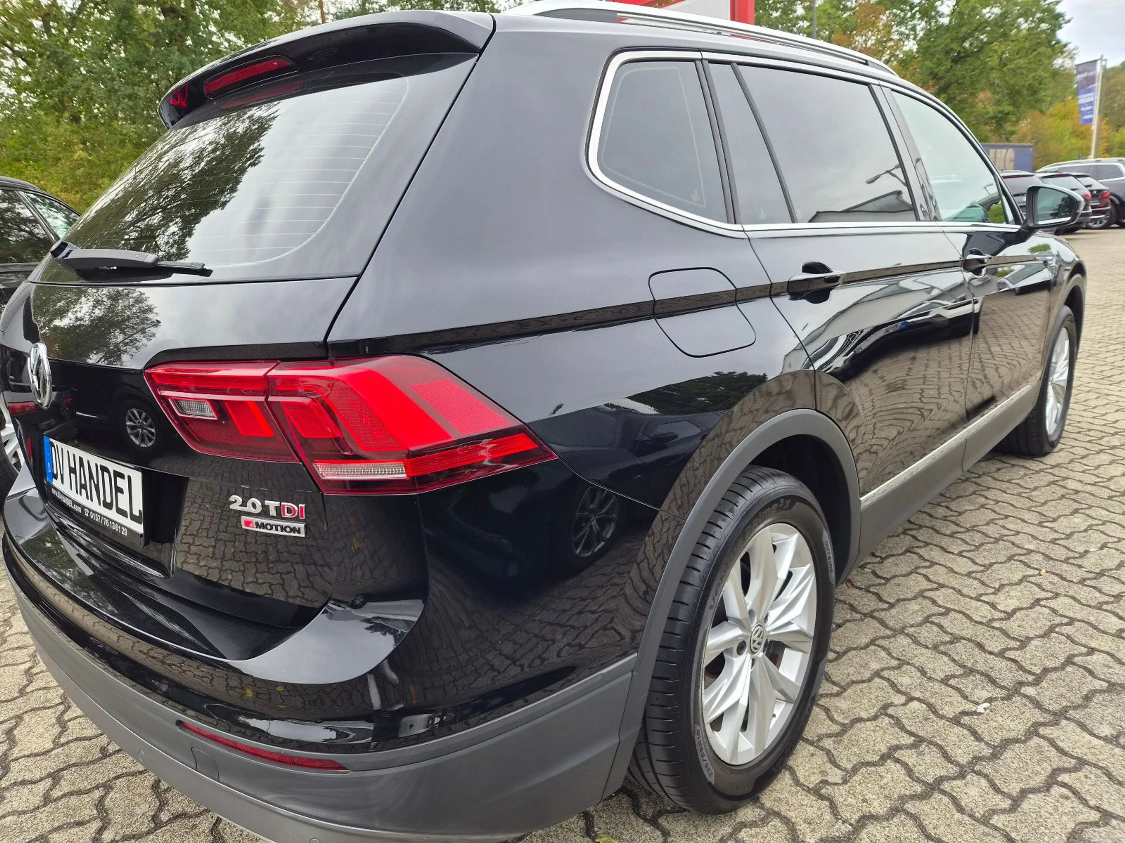 Volkswagen Tiguan Allspace Comfortline 4Motion — photo 5
