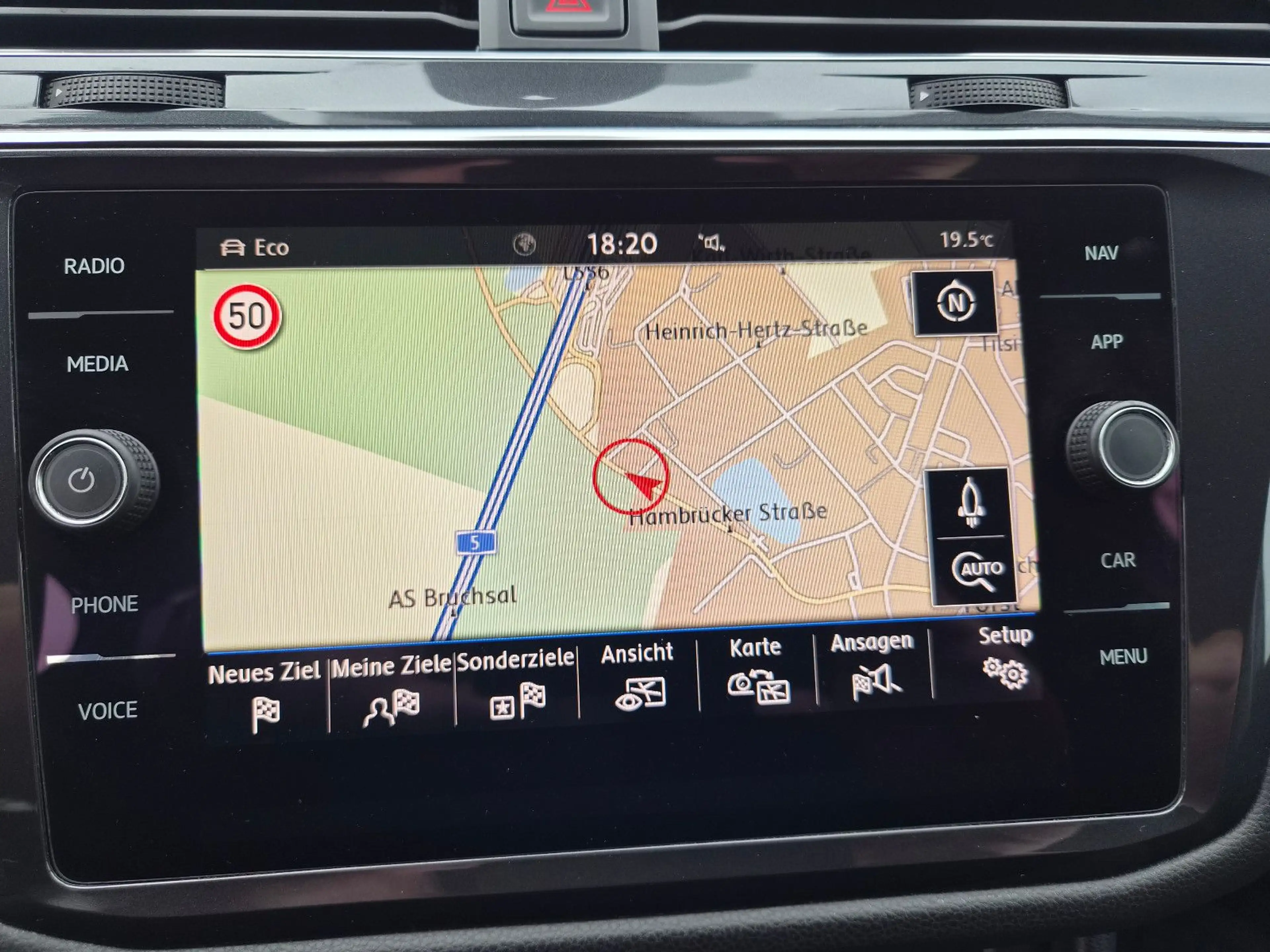 Volkswagen Tiguan Allspace Comfortline 4Motion — photo 12