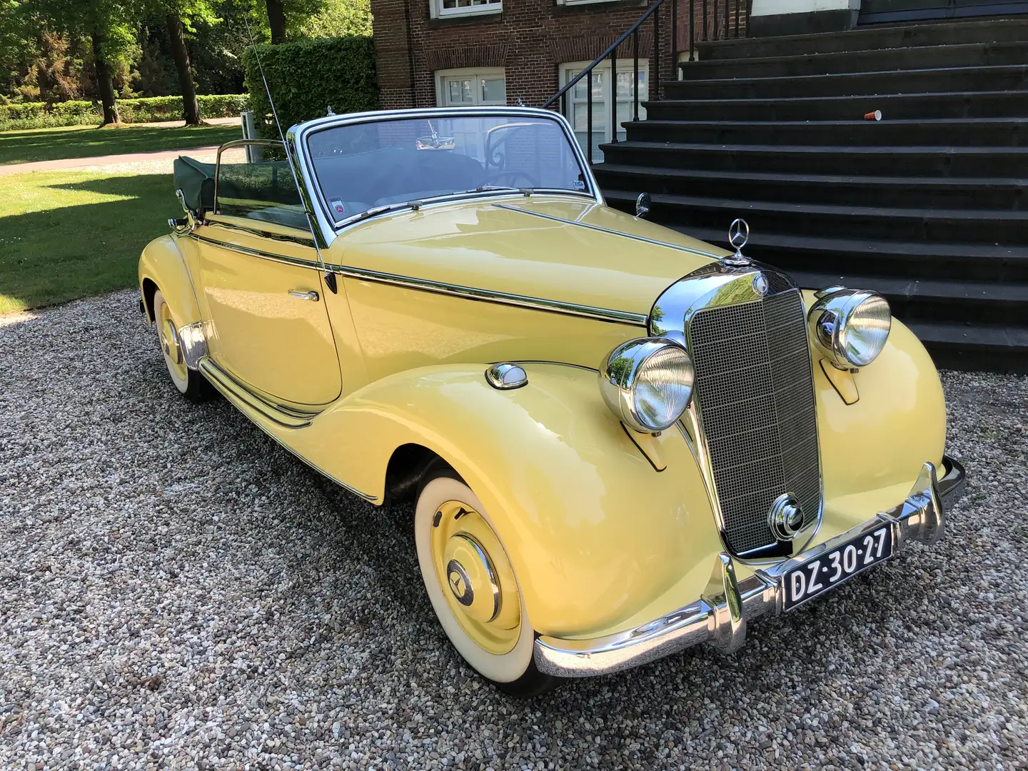 Mercedes-Benz 170 Жовтий - 1