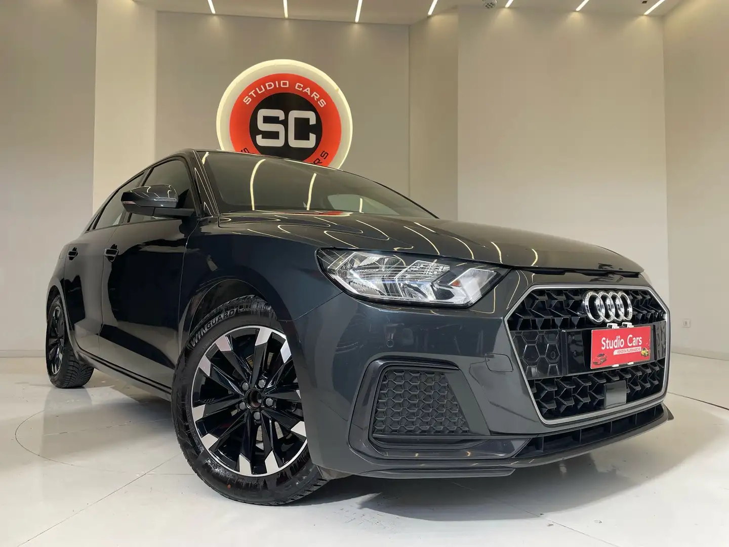 Audi A1 Sportback 30 1.0 TFSI S-Tronic Admired Negro - 2