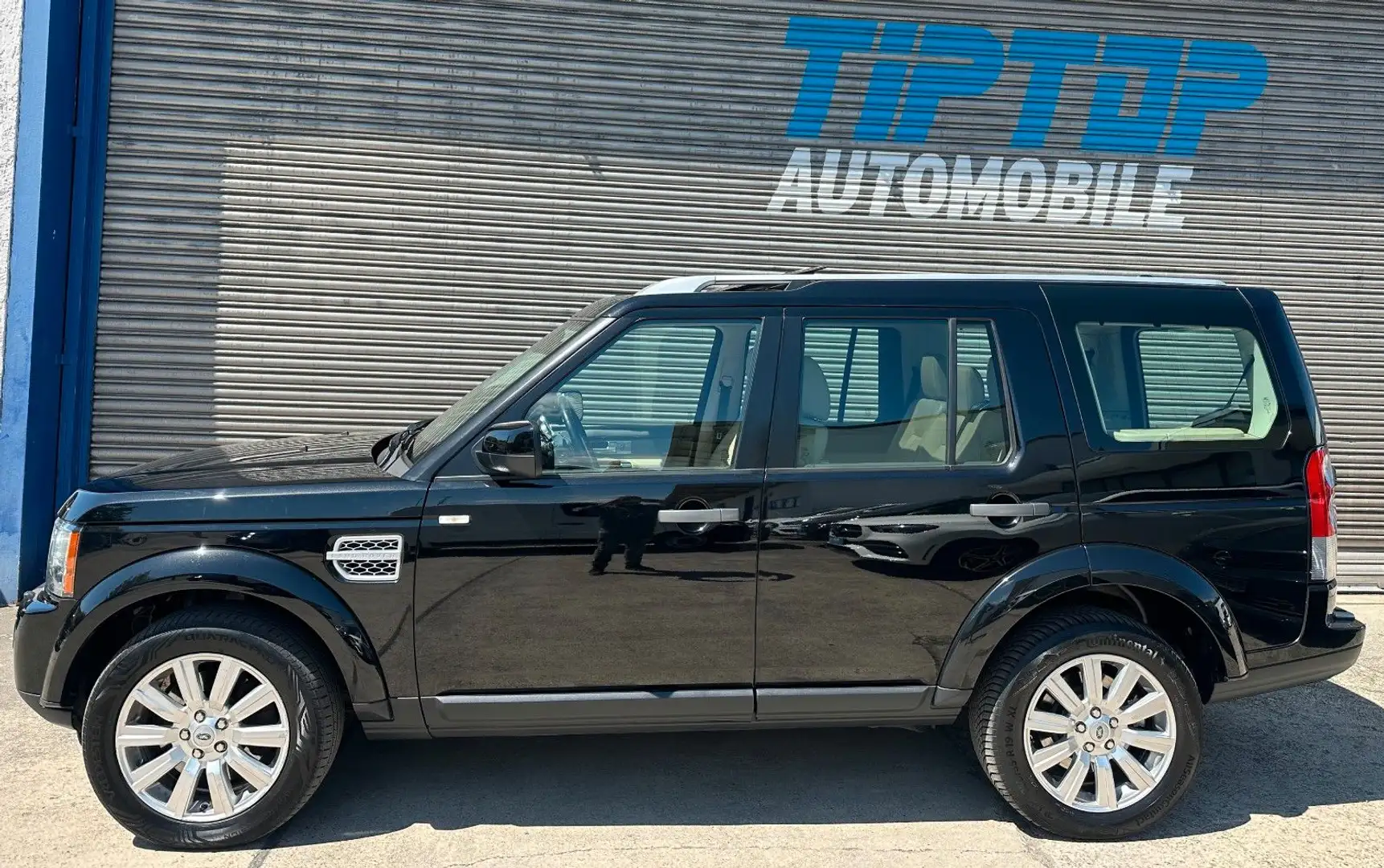 Land Rover Discovery 4 SDV6 SE*7-SITZE*LEDER*PANO*AHK* Schwarz - 2