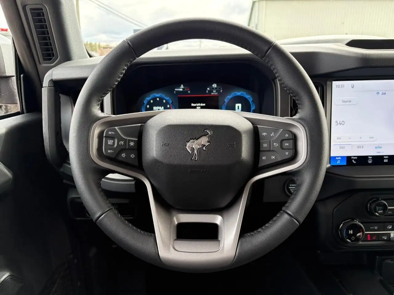 Ford Bronco снимка Ford Bronco