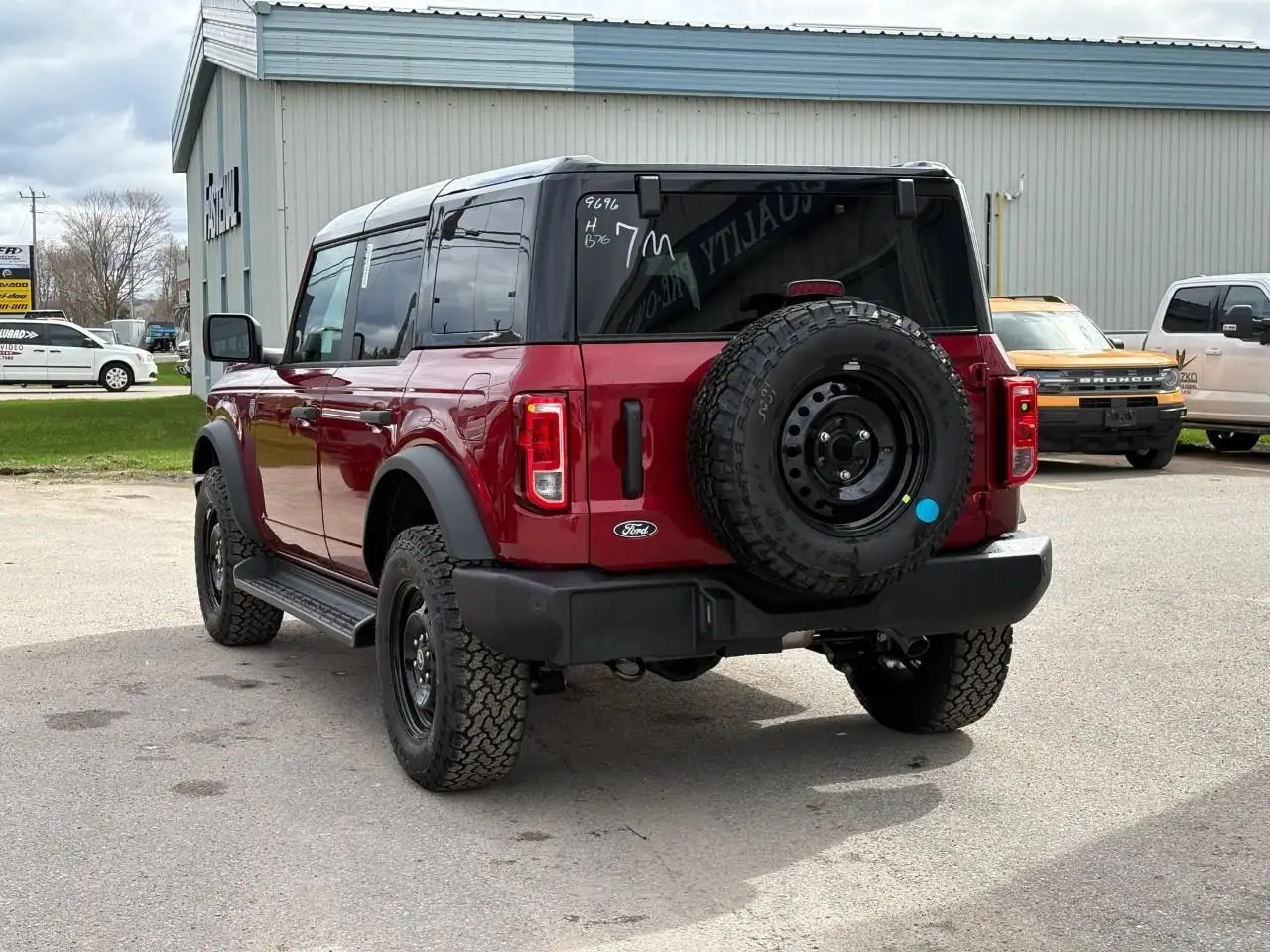 Ford Bronco снимка Ford Bronco