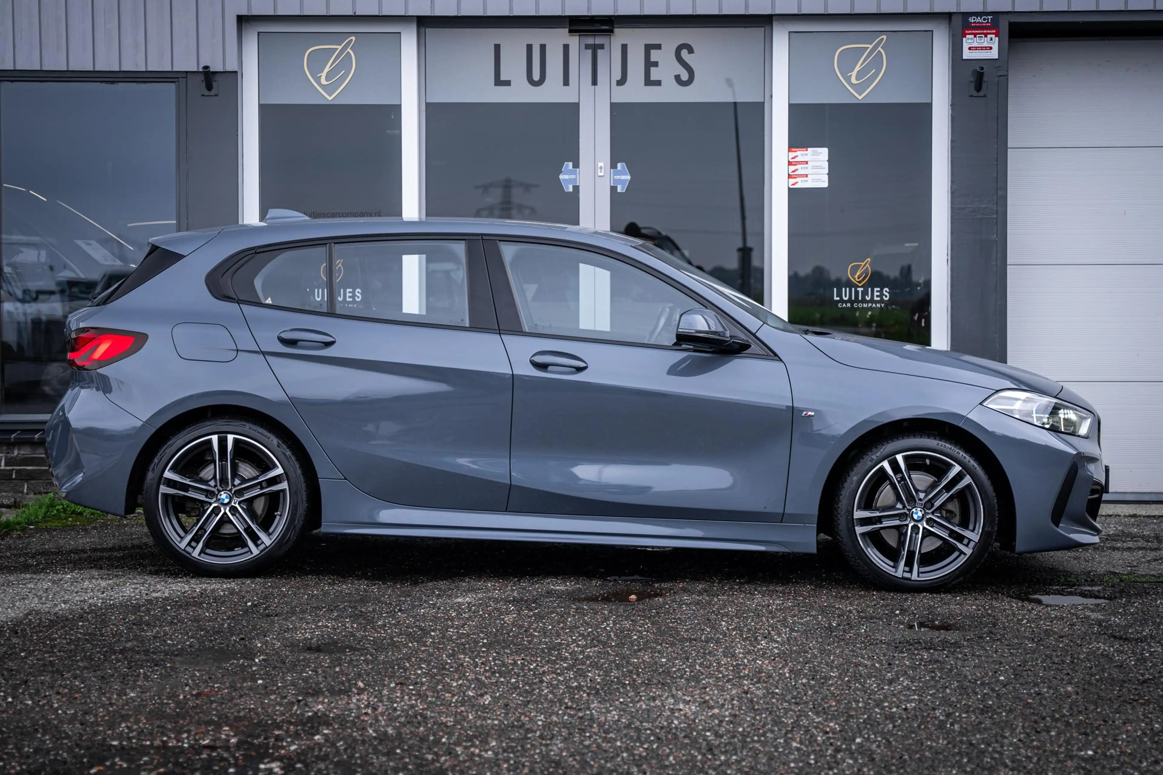 BMW 118 1-serie 118i M-Sport Schaalstoelen|NL-auto|1e-eig. — photo 10