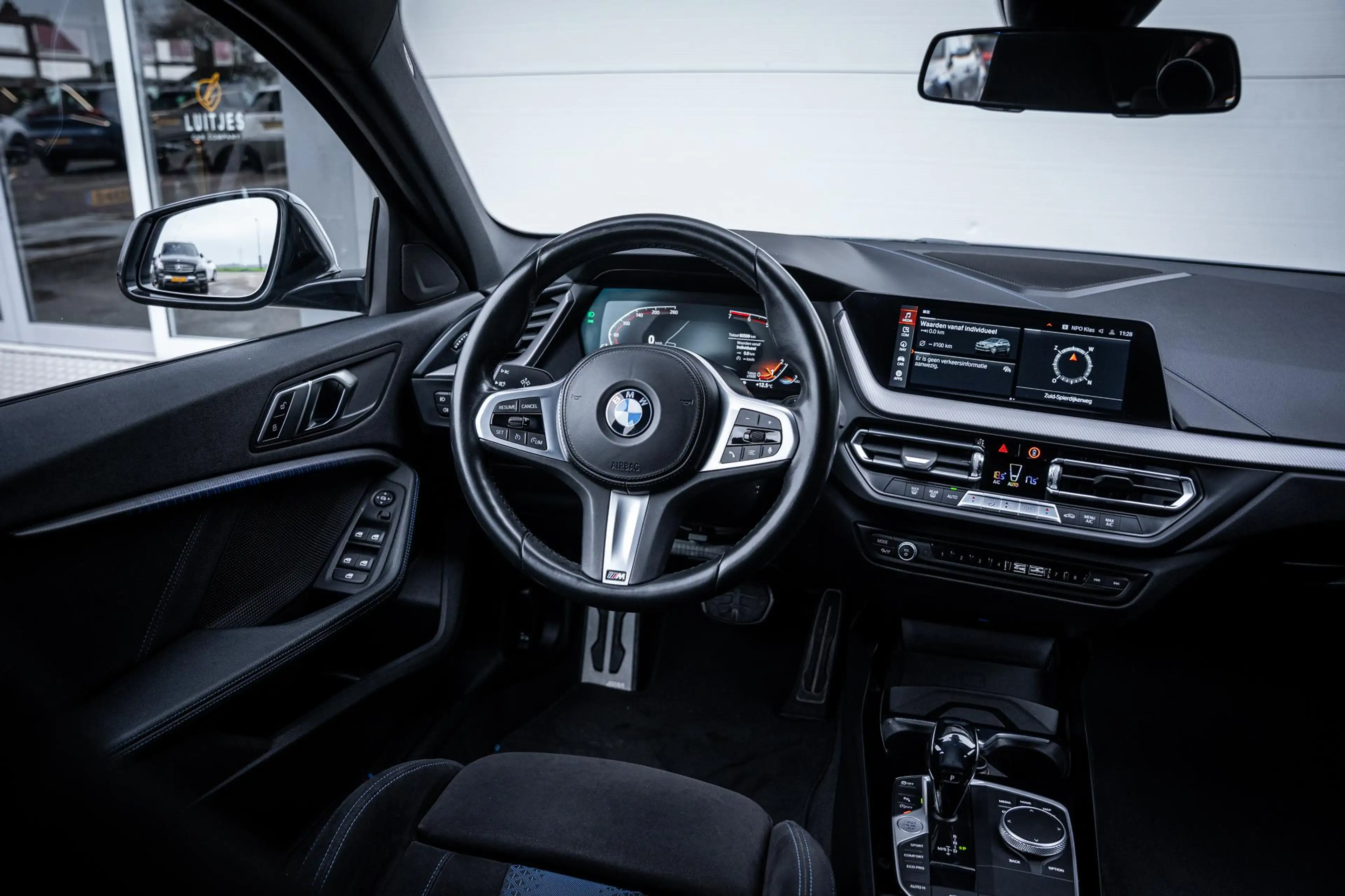 BMW 118 1-serie 118i M-Sport Schaalstoelen|NL-auto|1e-eig. — photo 41