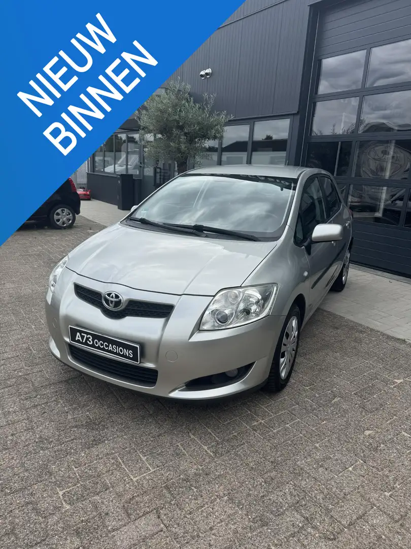 Toyota Auris 1.6-16V Sol Grijs - 1