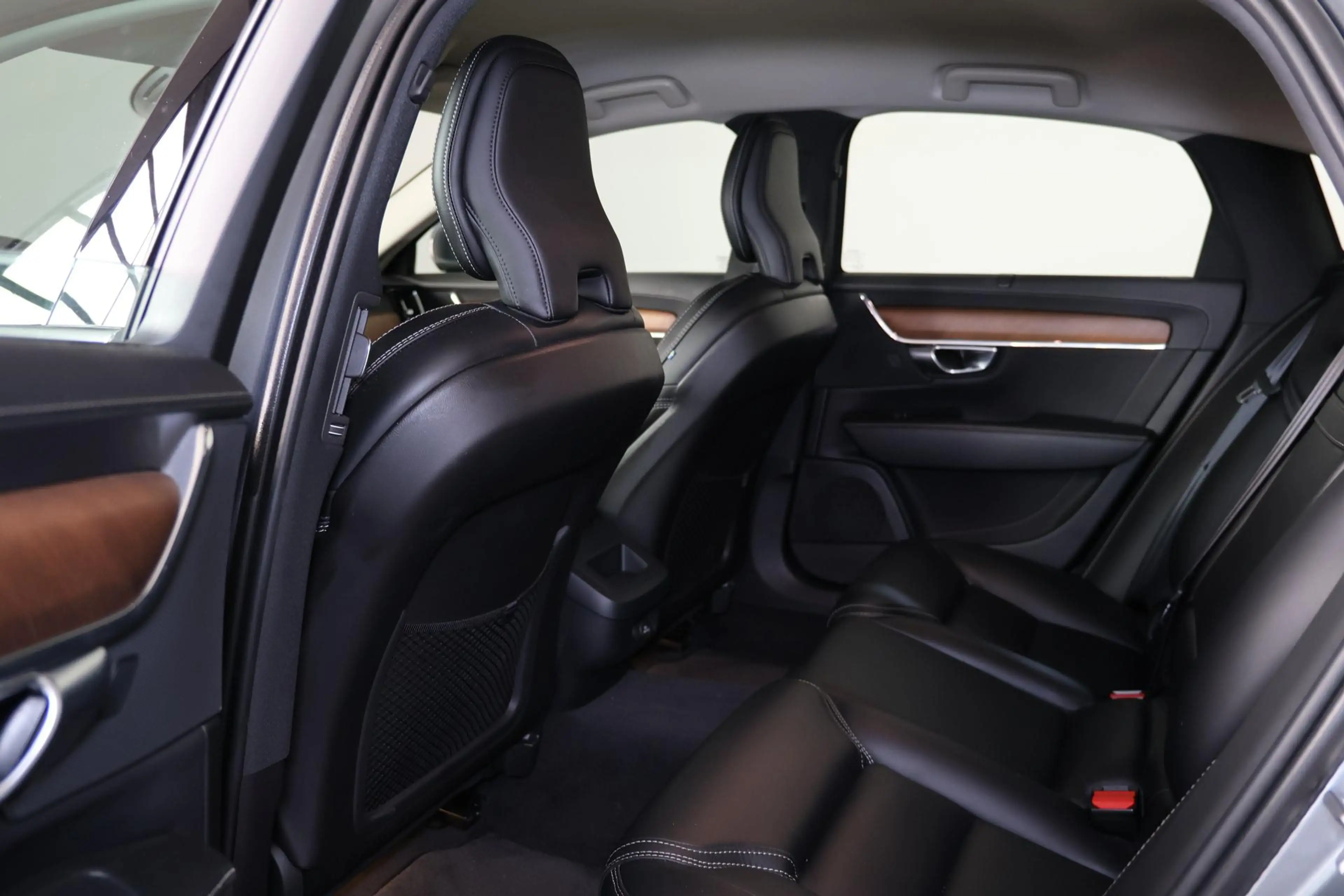 Volvo S90 T4 Inscription - IntelliSafe Assist & Surround - P — photo 15