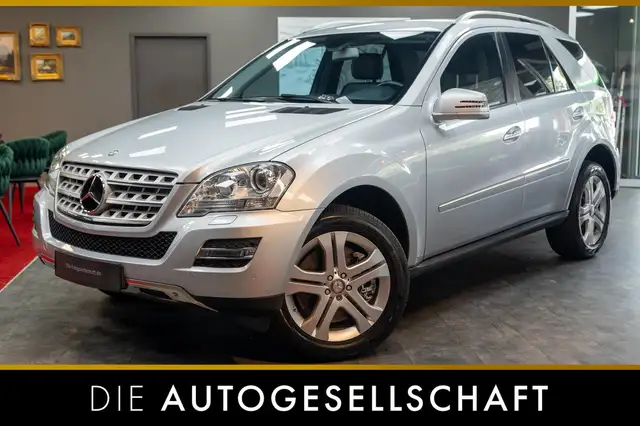 Mercedes-Benz ML 500 5.5 V8 *BI-XENON*NAVI*LEDER*LUFT*KAMERA*