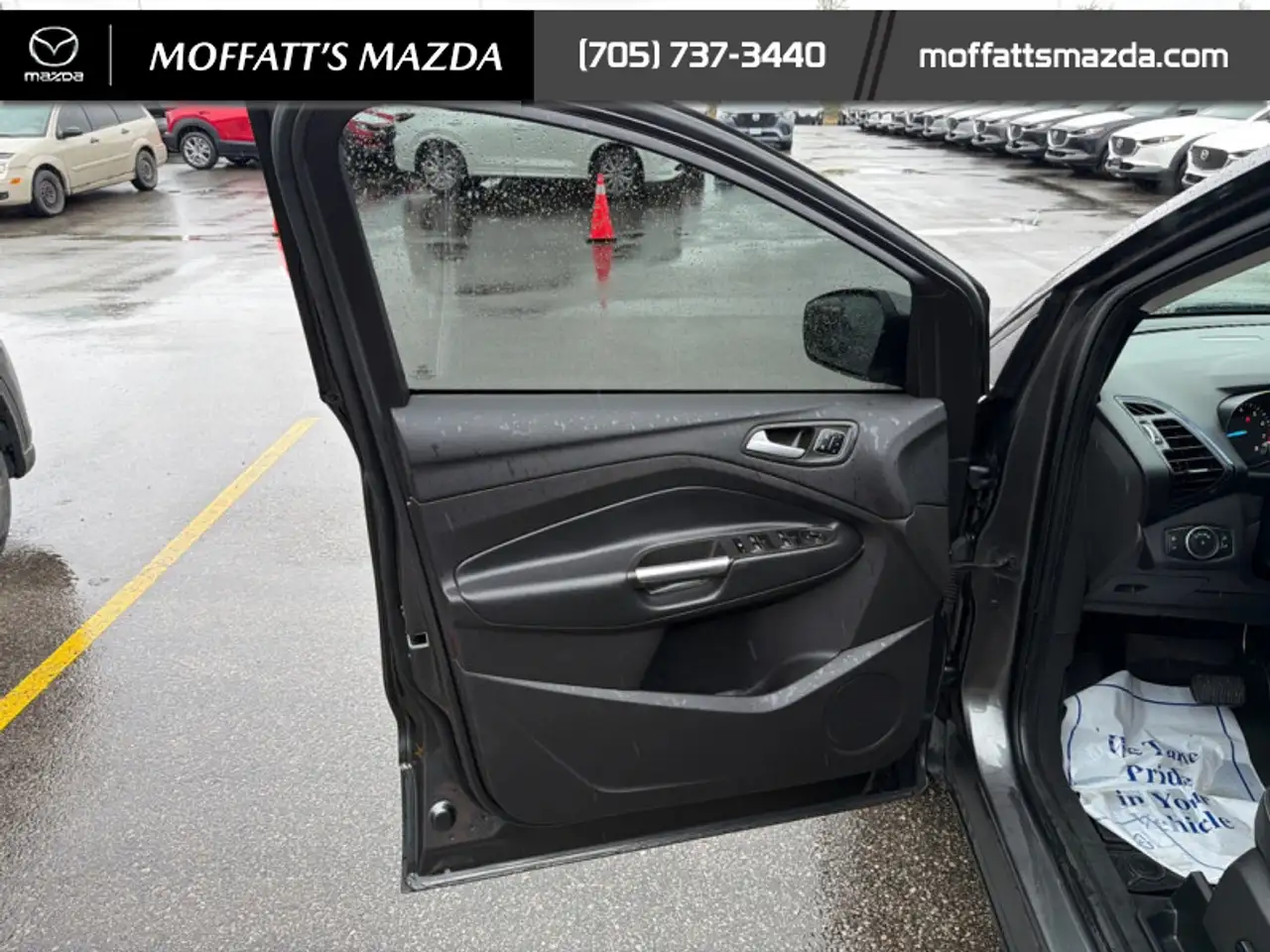 Ford Escape снимка Ford Escape